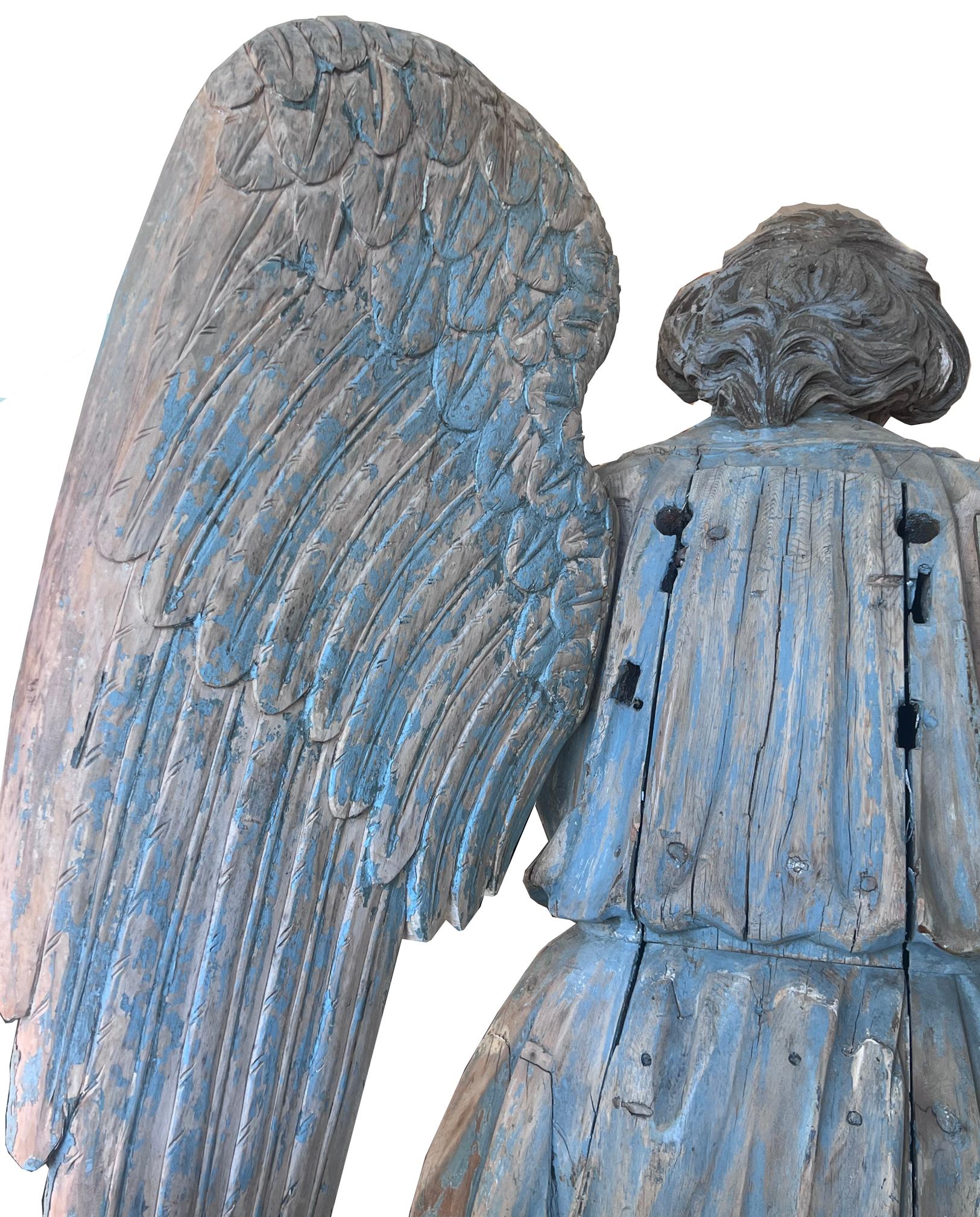 Pair of Large 18th Century Hand Carved Angel Statues For Sale 2