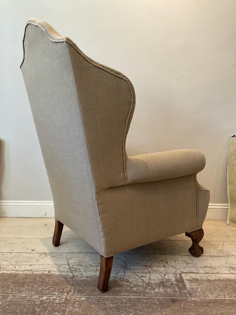 Pair of Large 1920s English Wing Back Chairs Upholstered in Neutral Linen For Sale 3