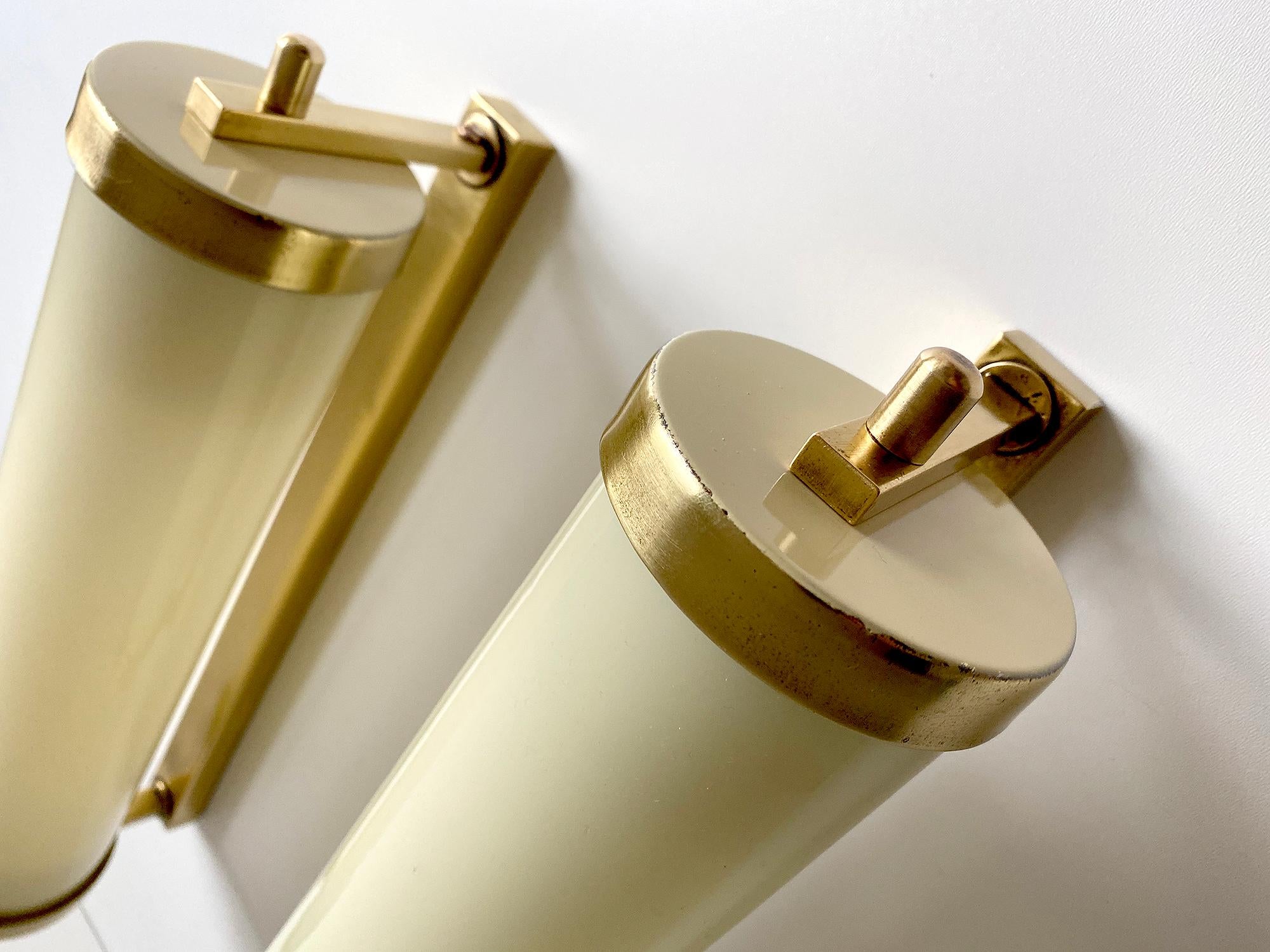 Pair of Large 1930s Art Deco Bauhaus Sconces, Brass and Glass For Sale 8