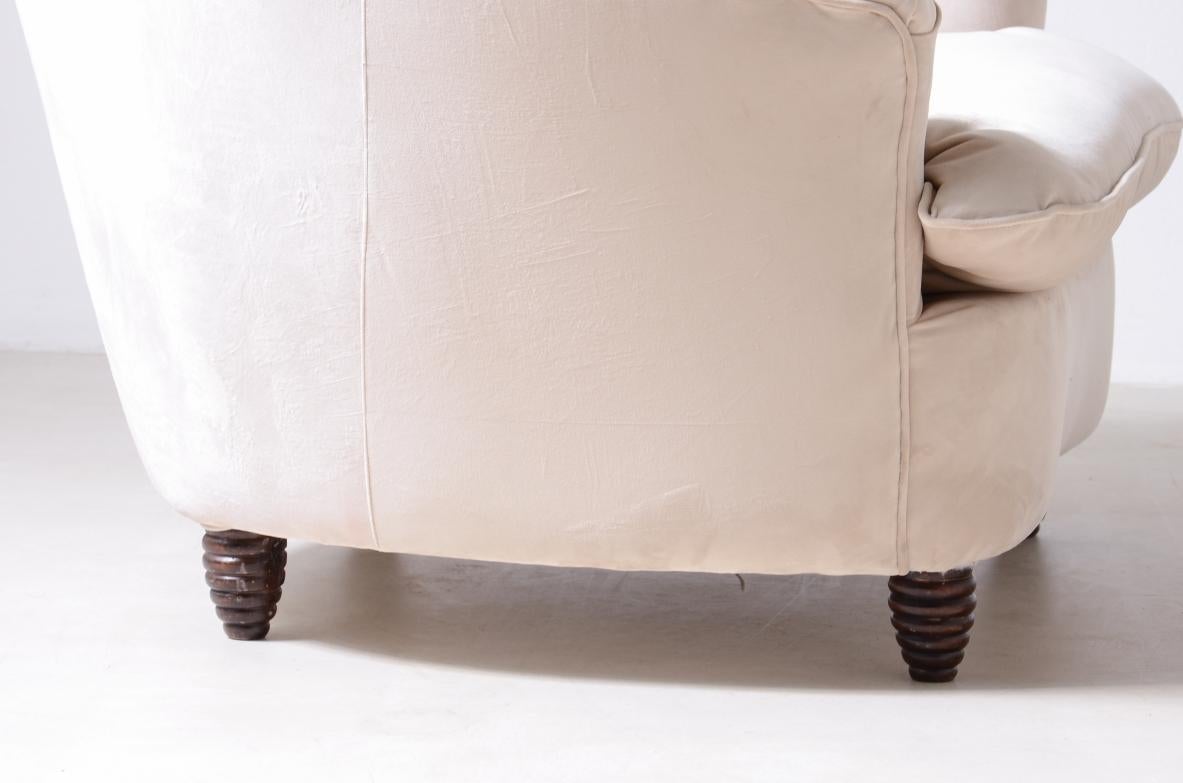 Pair of large 1930's shell-shaped armchairs In Good Condition For Sale In Milano, IT