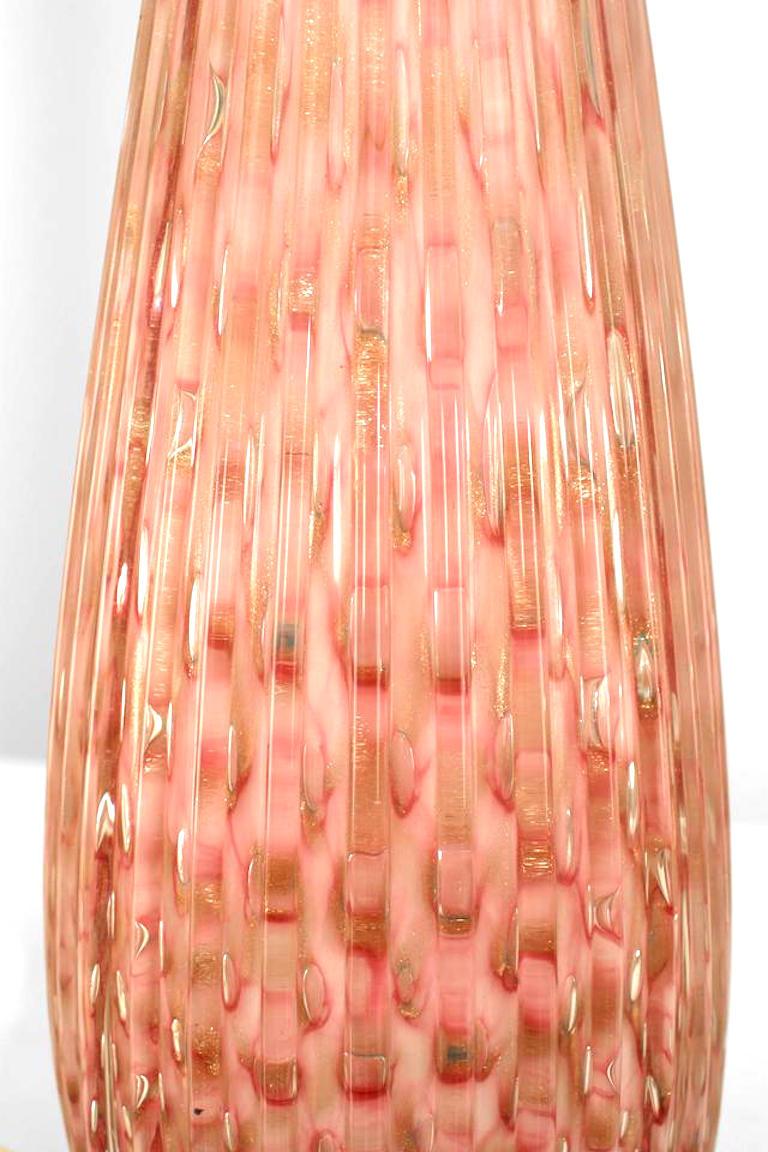 Pair of Italian Murano Pulegoso Pink Glass Table Lamps In Good Condition In New York, NY