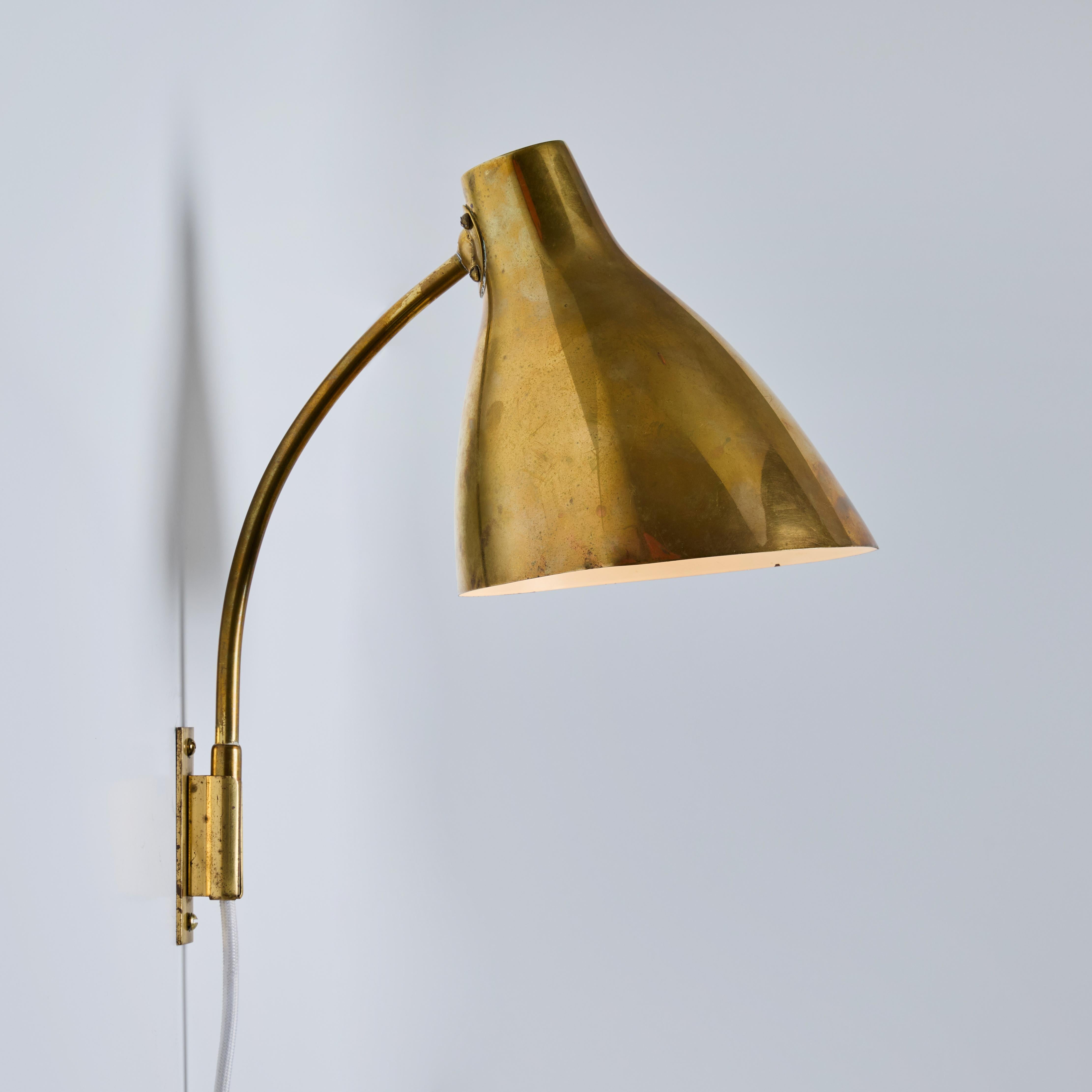 Pair of Large 1950s Lisa Johansson Pape #3055 Brass Wall Lamps for Stockmann For Sale 6