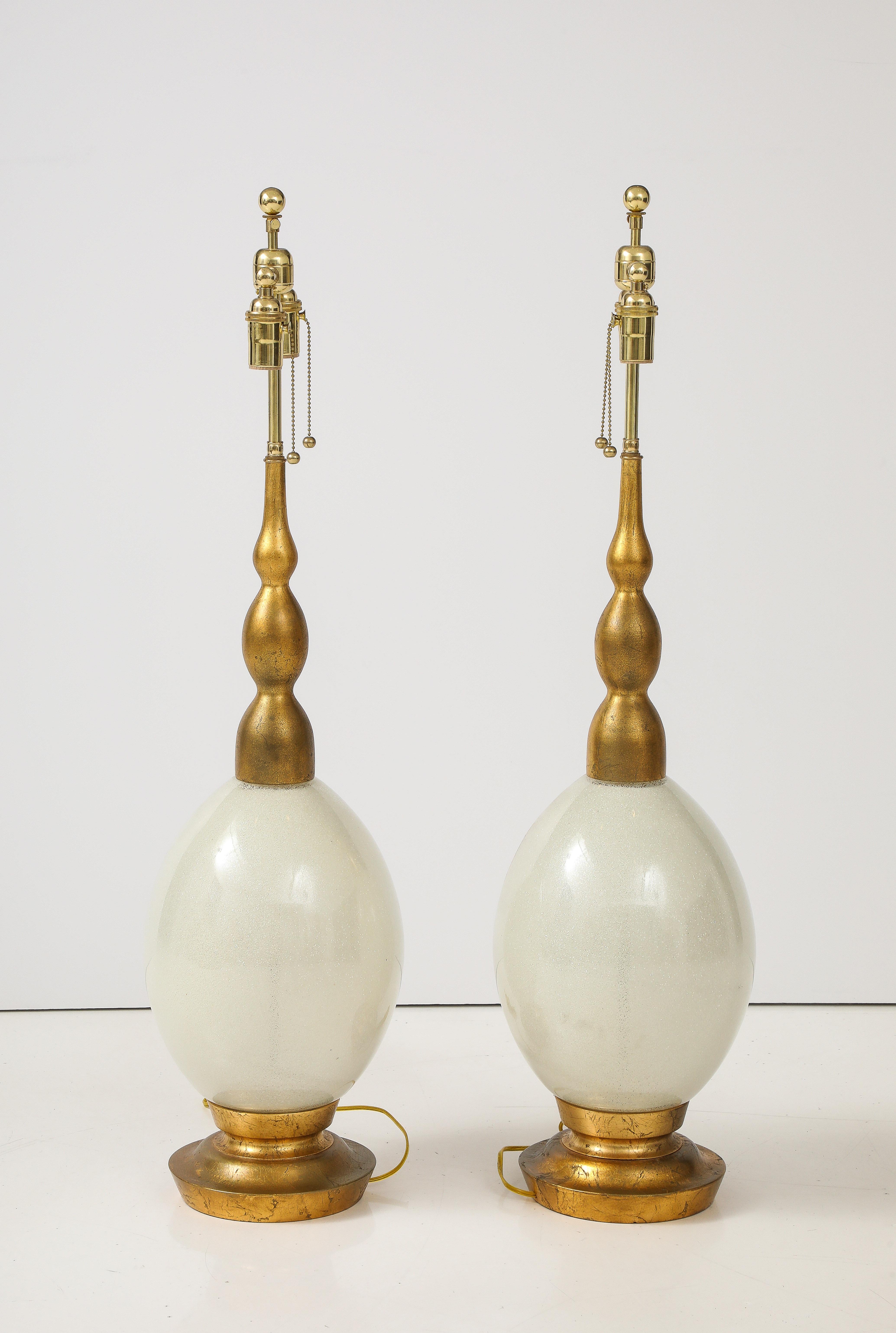 Mid-Century Modern Paire de grandes lampes en verre de Murano des années 1960 par Marble Lamp Company en vente