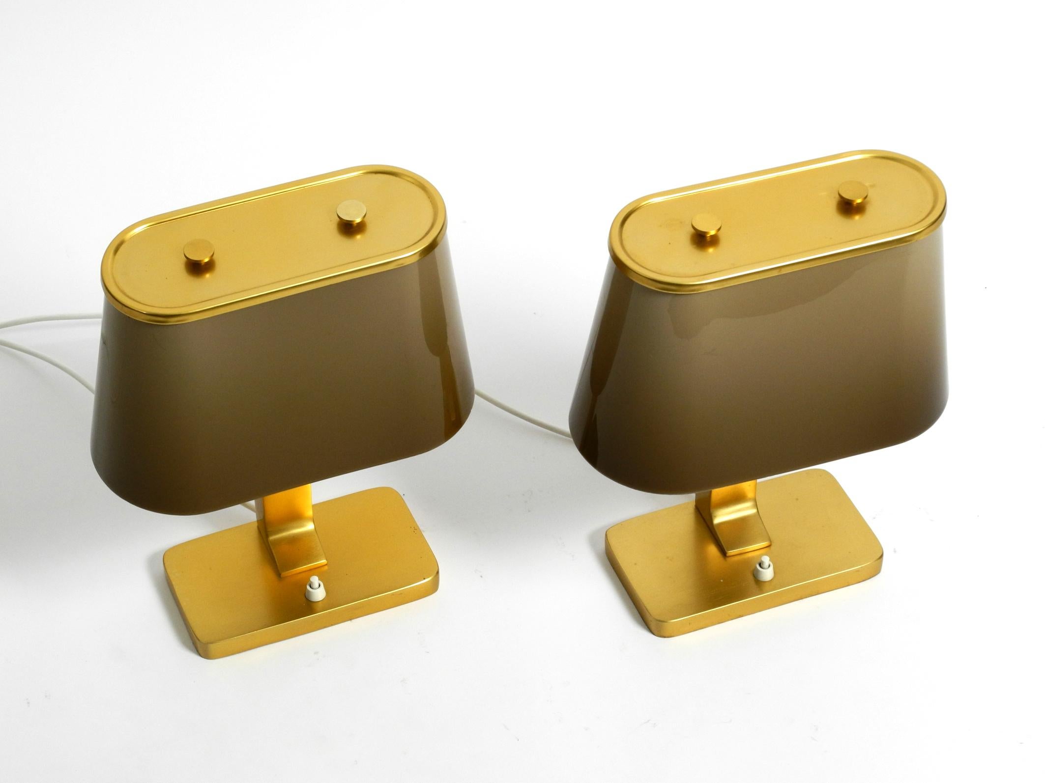 Pair of Large 1960s Space Age Table Lamps with Plastic Shades from Italy In Good Condition In München, DE