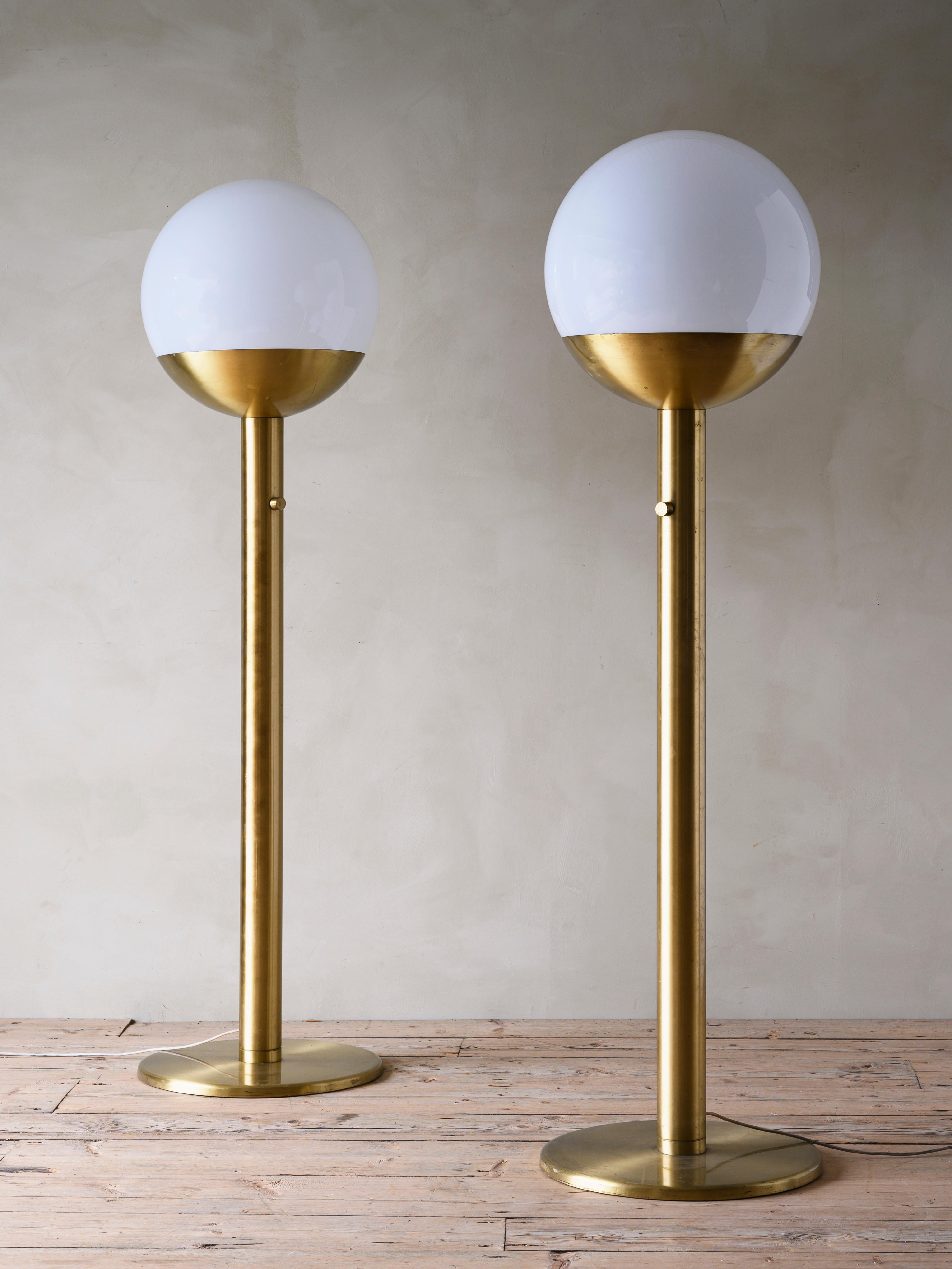 Mid-Century Modern Pair of Large 1970s Floor Lamps by Pia Guidetti Crippa