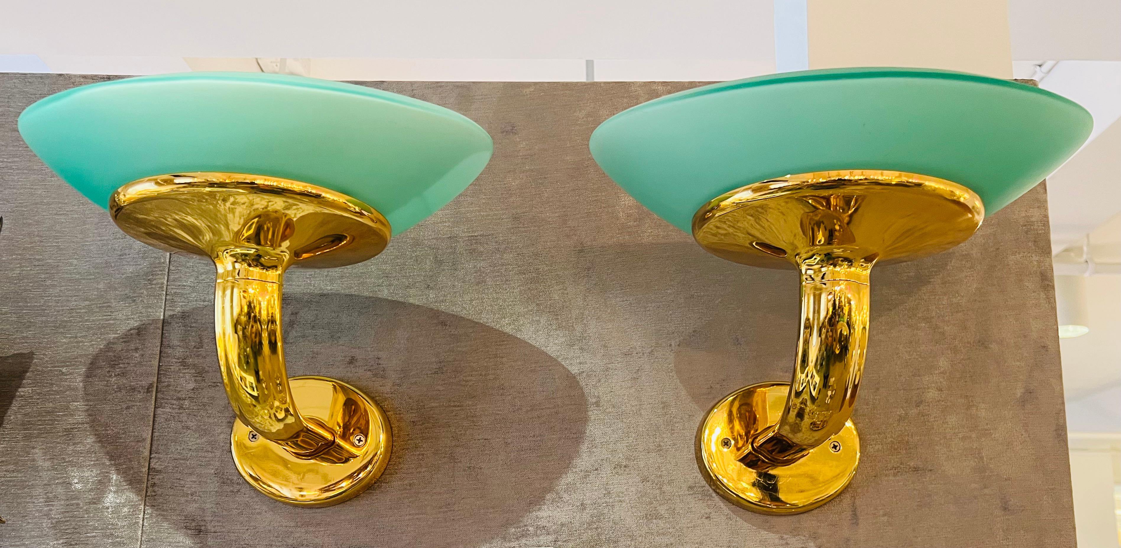 Pair of Large 1980s Italian Fratelli Martini Gold Wall Lamps in vendita 3