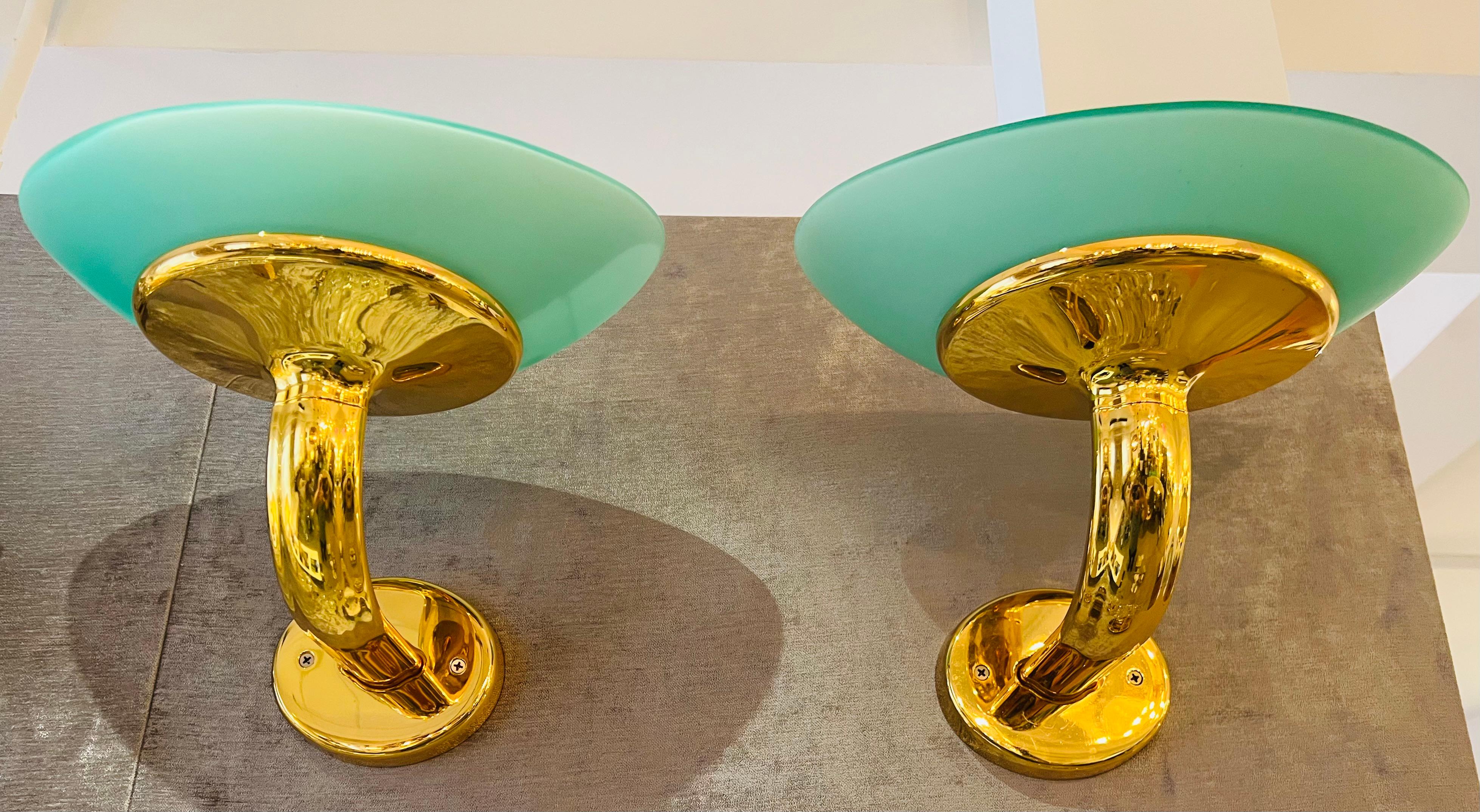 Pair of Large 1980s Italian Fratelli Martini Gold Wall Lamps in vendita 4