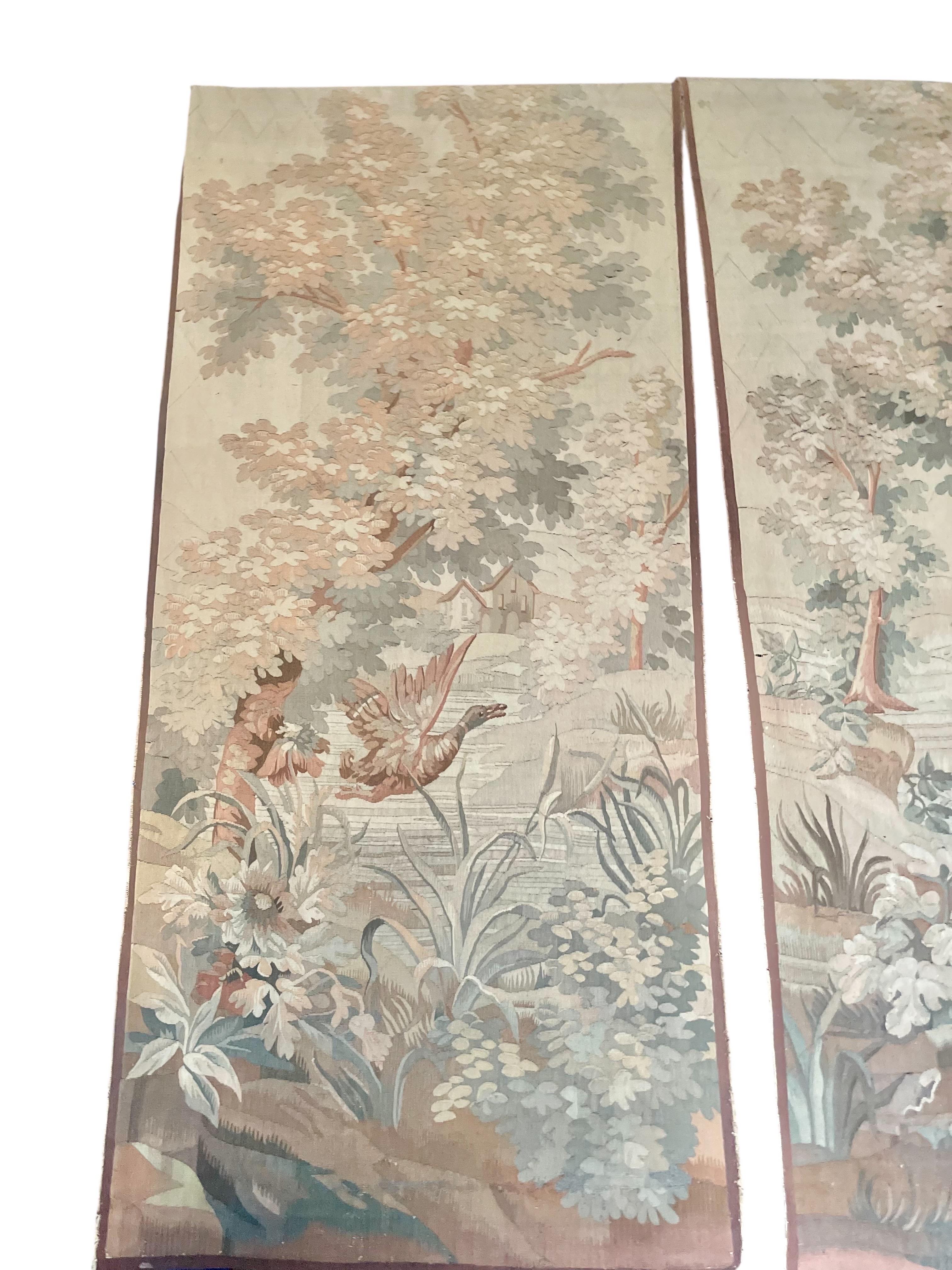 Laine Paire de grandes tapisseries en Verdure d'Aubusson du 19ème siècle avec Héron et Canard en vente