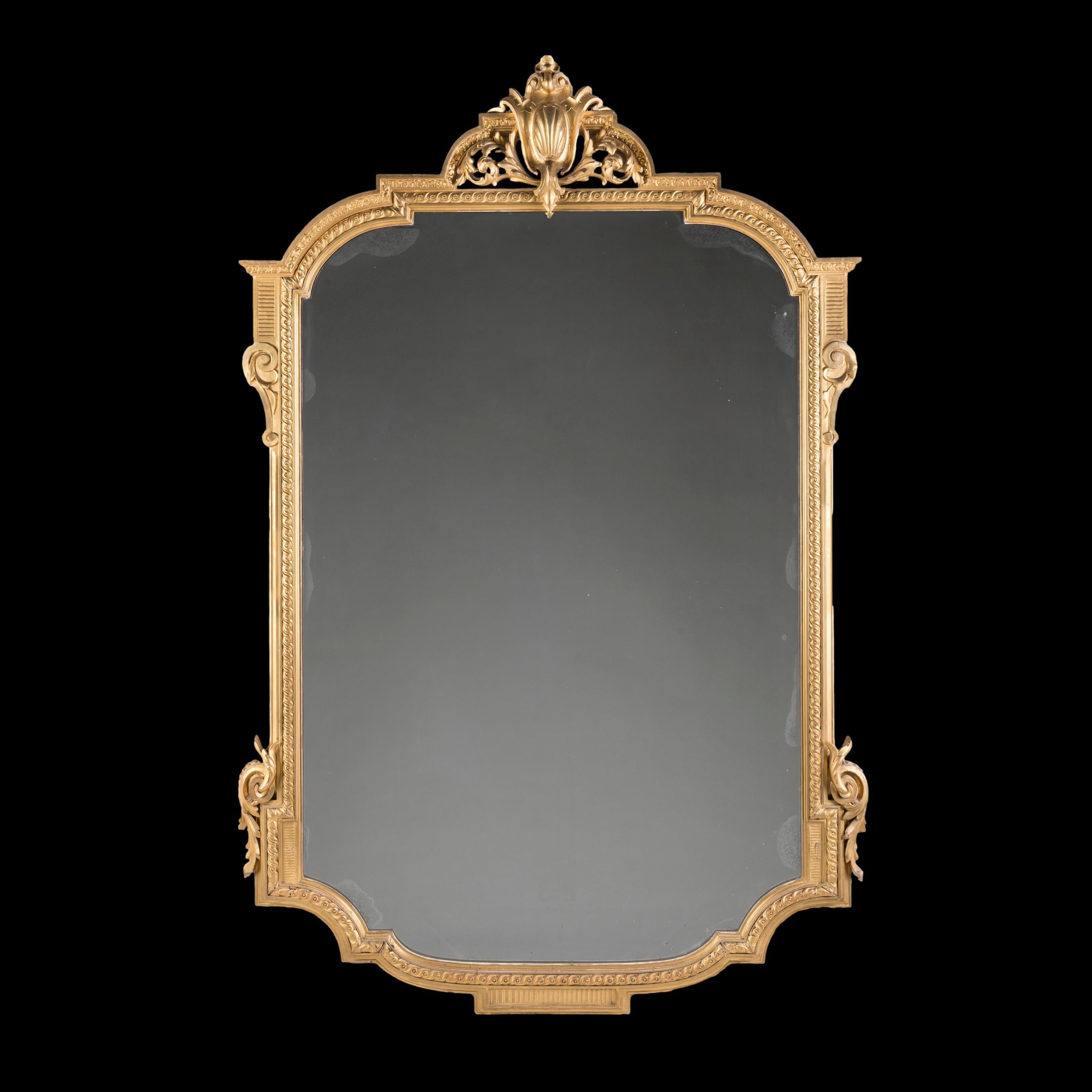 Sculpté Paire de grands miroirs en bois doré sculpté du 19ème siècle par Charles Andrea Nosotti en vente