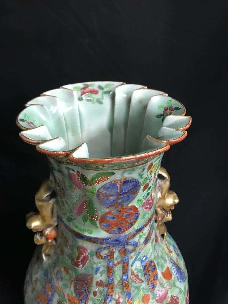 Pair of Large 19th Century Chinese Vases 5