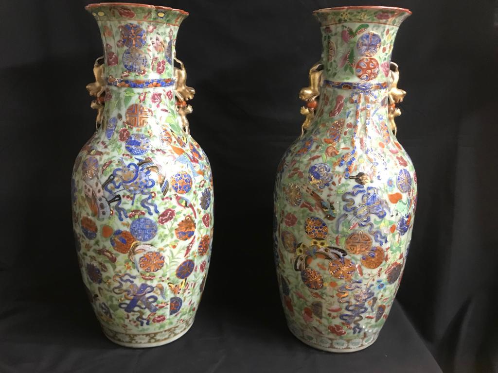Hand-Painted Pair of Large 19th Century Chinese Vases For Sale