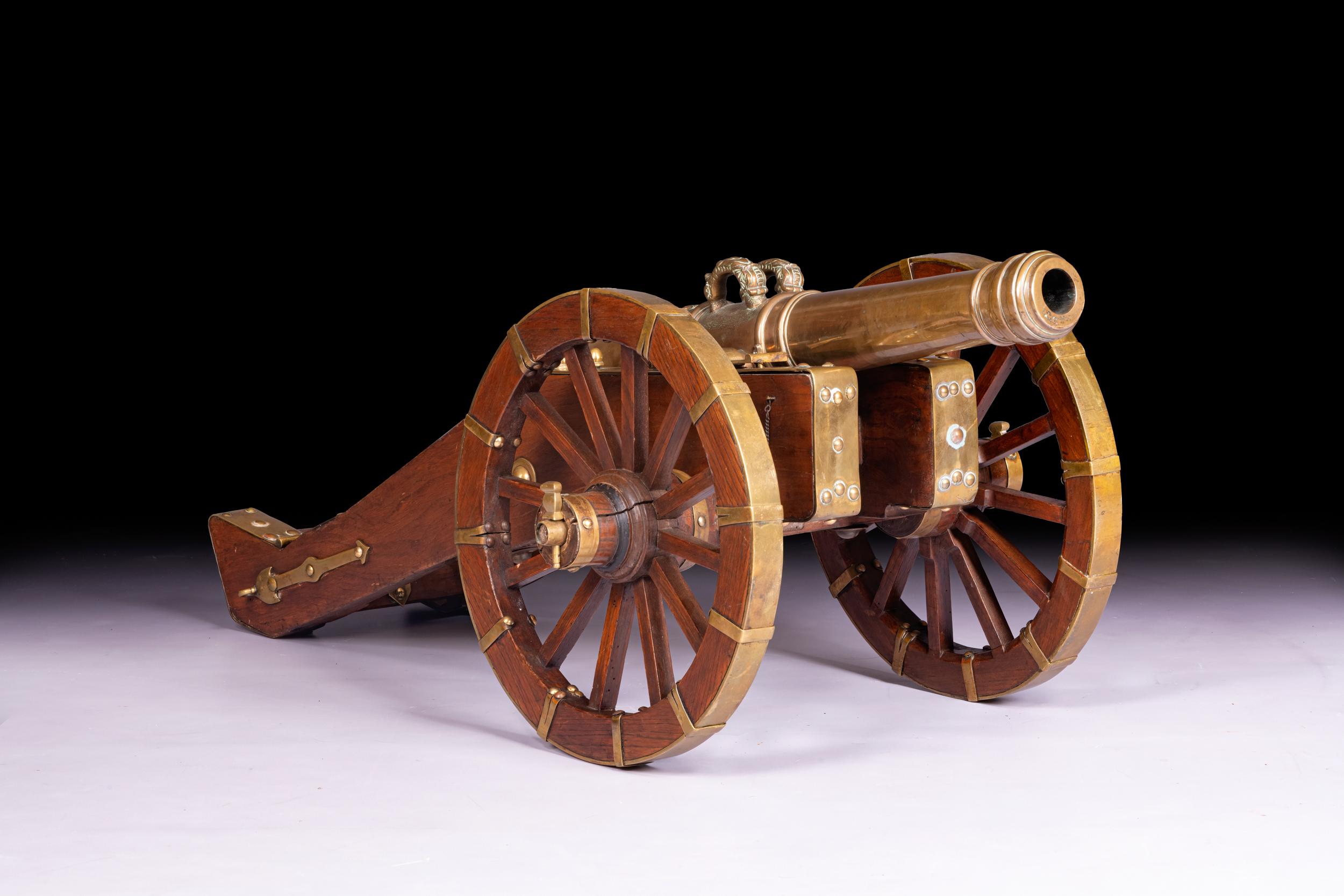 Paire de grands canons de signal d'artillerie anglais en bronze du 19e siècle en vente 2