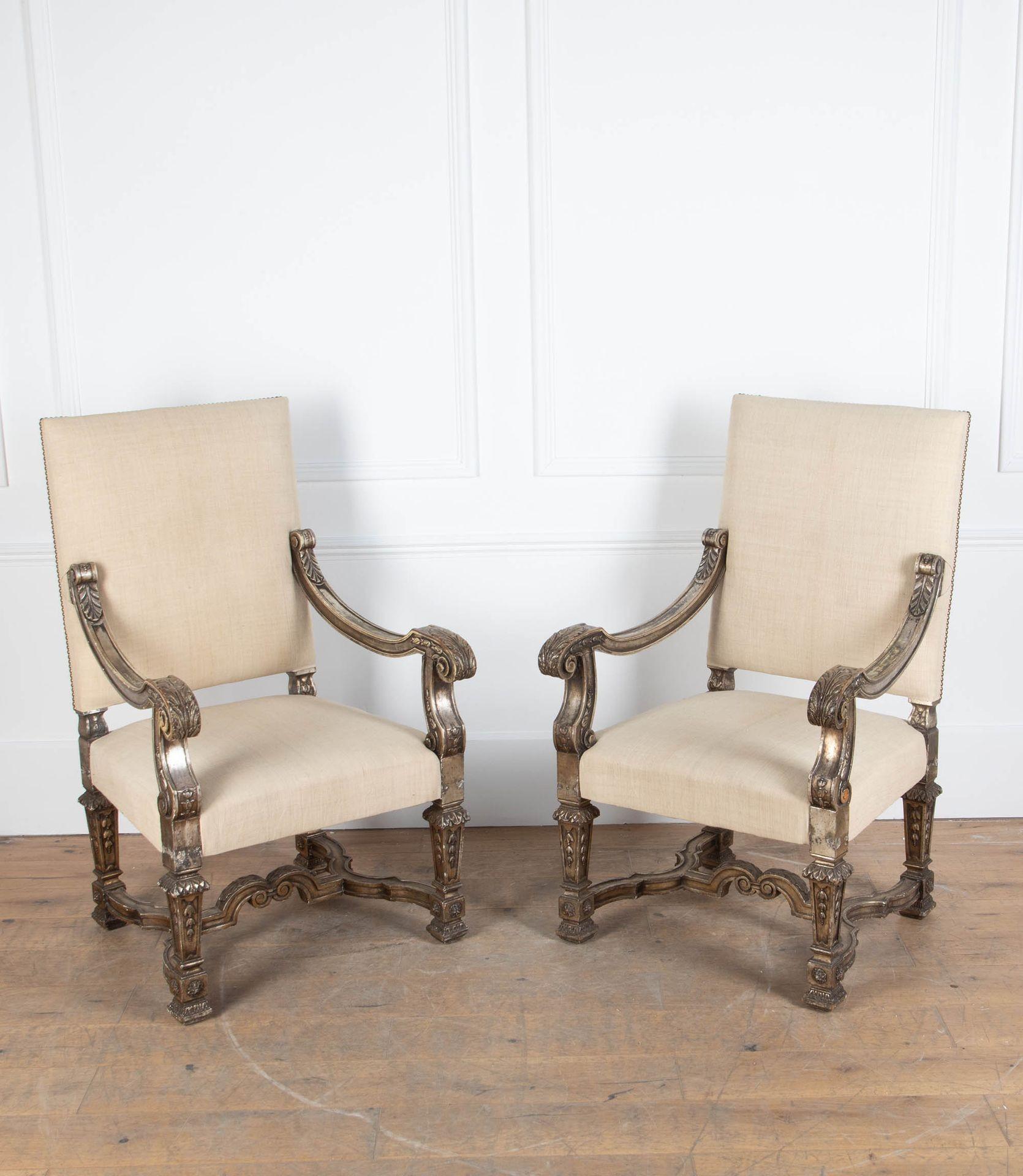 Baroque Paire de grandes chaises à trône italiennes du 19e siècle en vente