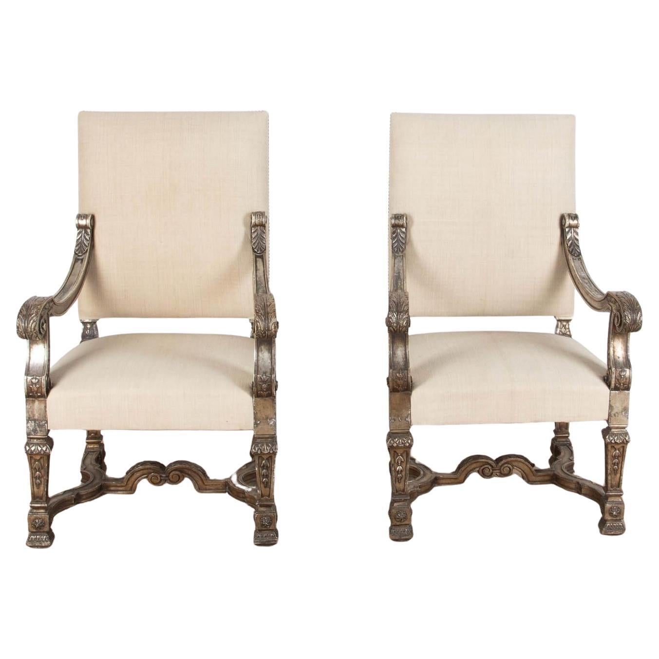 Paire de grandes chaises à trône italiennes du 19e siècle en vente