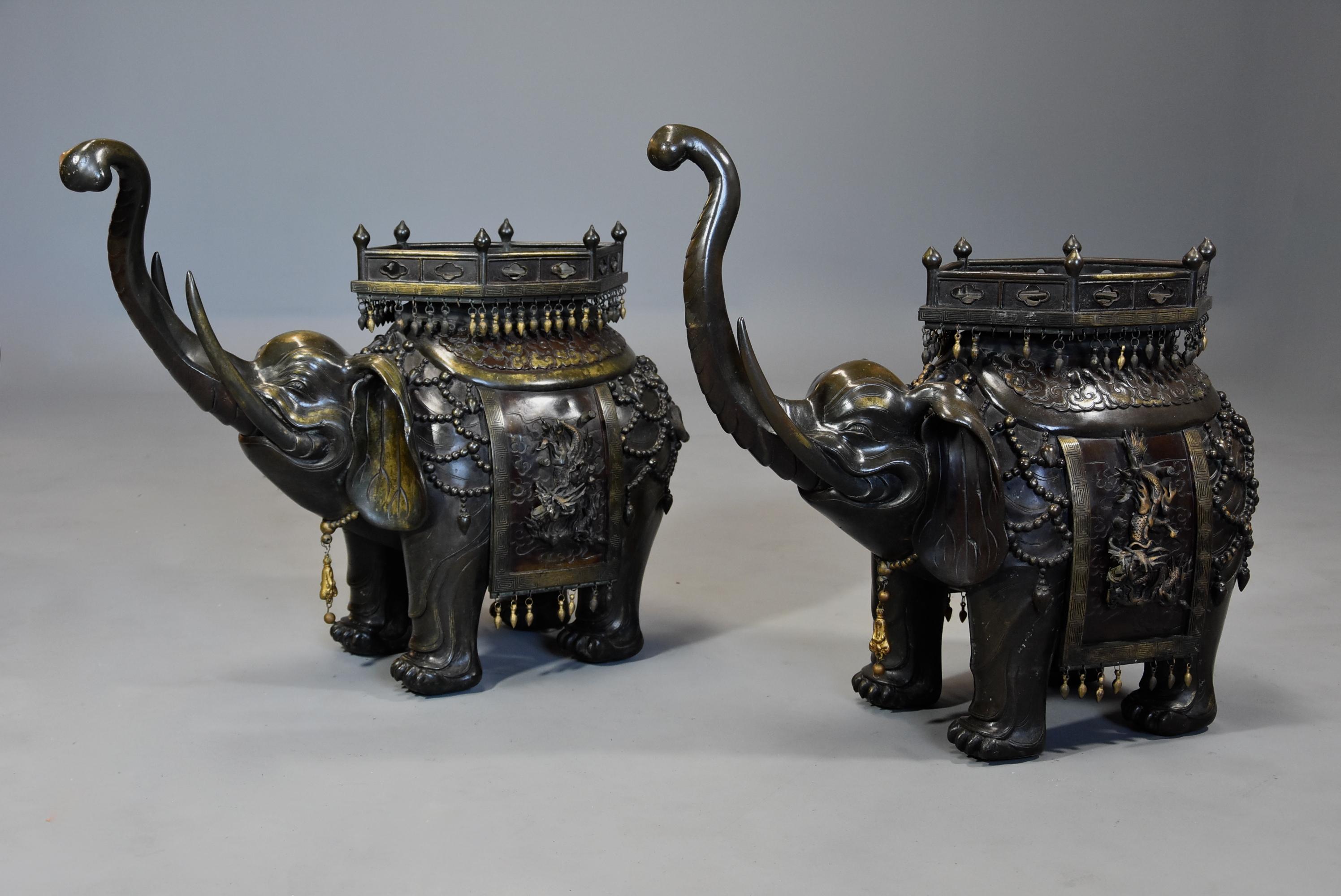 Pair of Large 19th Century Japanese Meiji Bronze Elephant Incense Burners For Sale 10