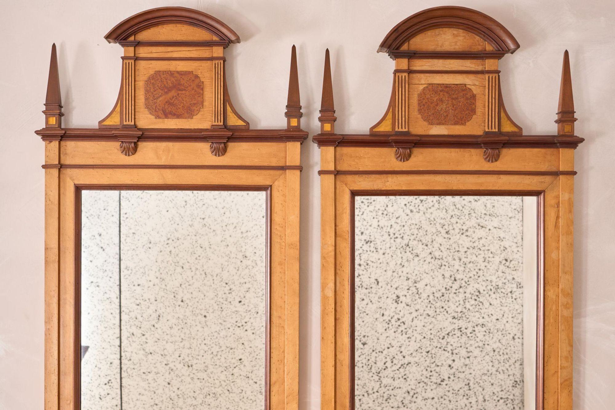 Pair of large 19th century Maple and Walnut wall mirrors For Sale 5