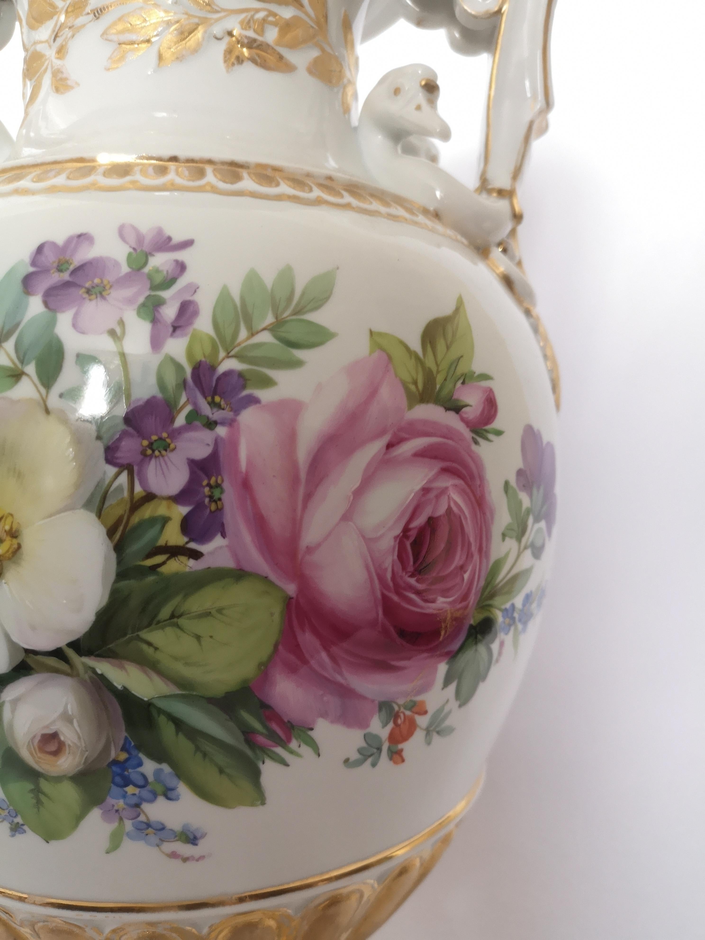 Pair of Large 19th Century Meissen Vases For Sale 3