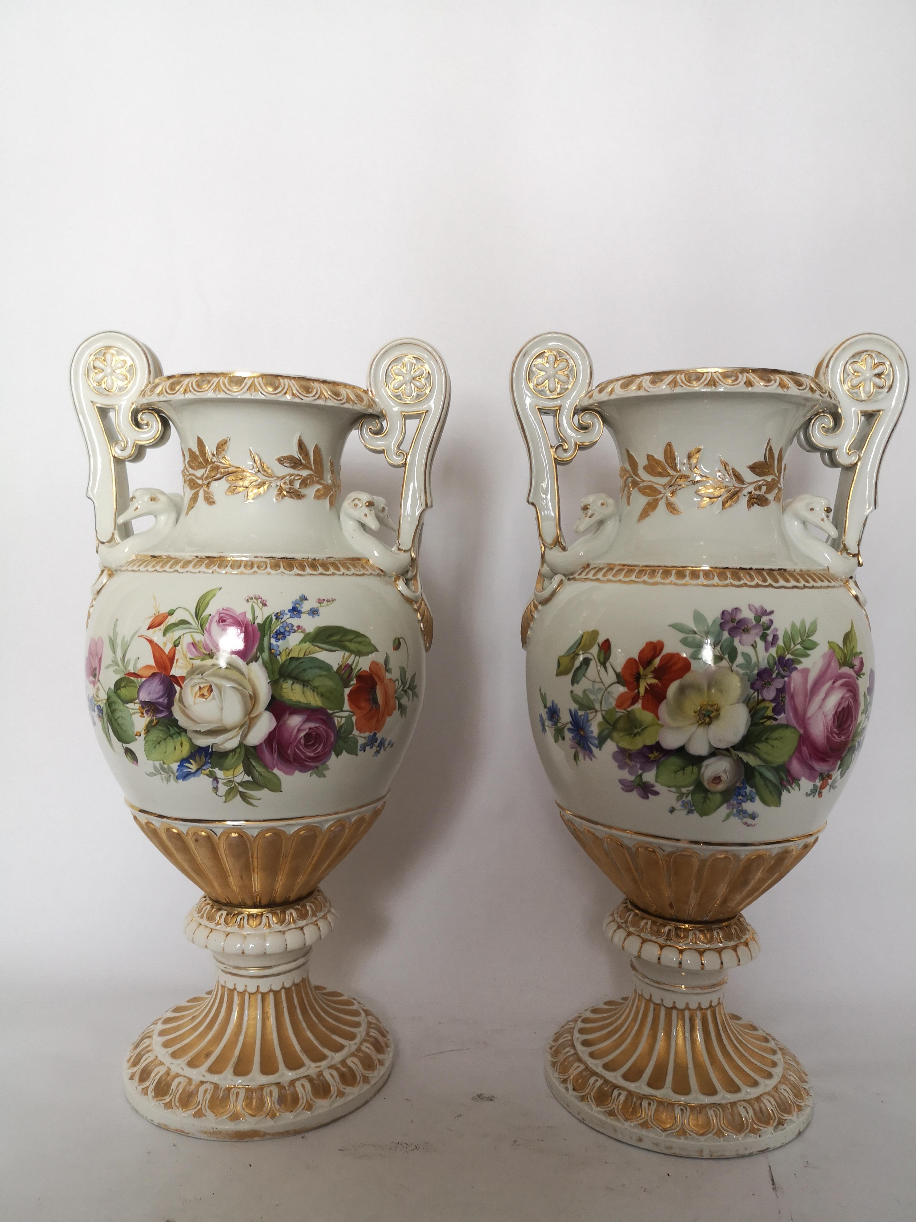 Pair of Large 19th Century Meissen Vases For Sale 4