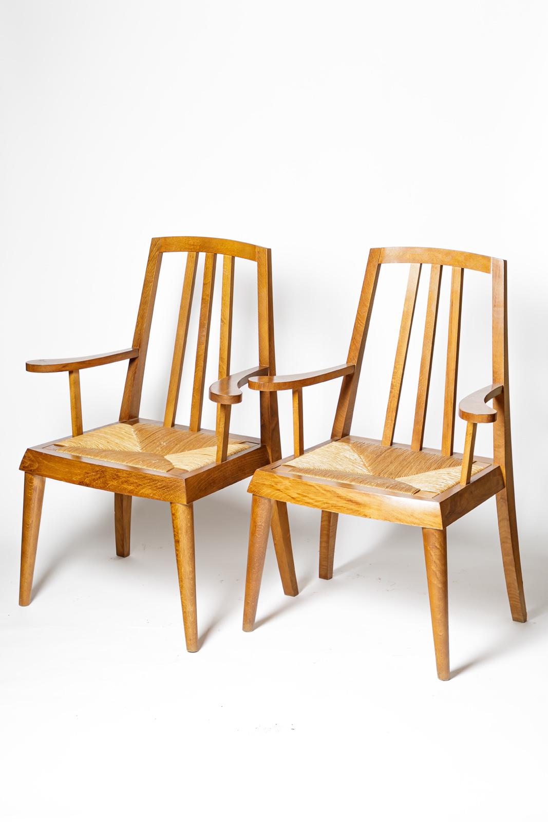 Pair of Large 20th Century Wood and Straw Armchairs or Dinning Chairs circa 1960 For Sale 4