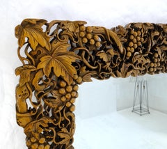 Coppia di grandi specchi antichi 66x50, finemente intagliati e ricchissimi di dettagli, in condizioni perfette!