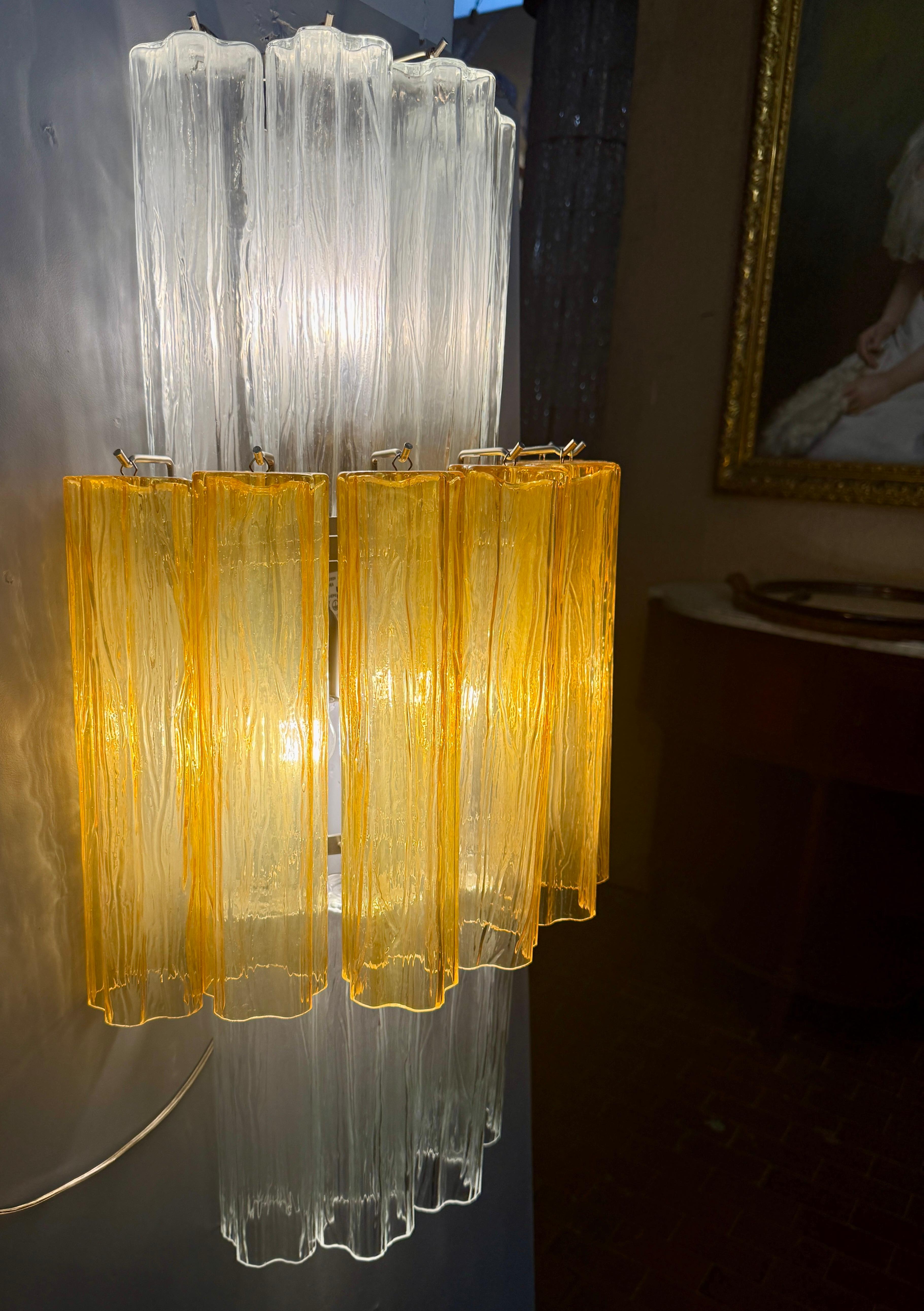 Coppia di grandi lampade da parete in vetro di Murano ambrato e trasparente  1990' in vendita 4