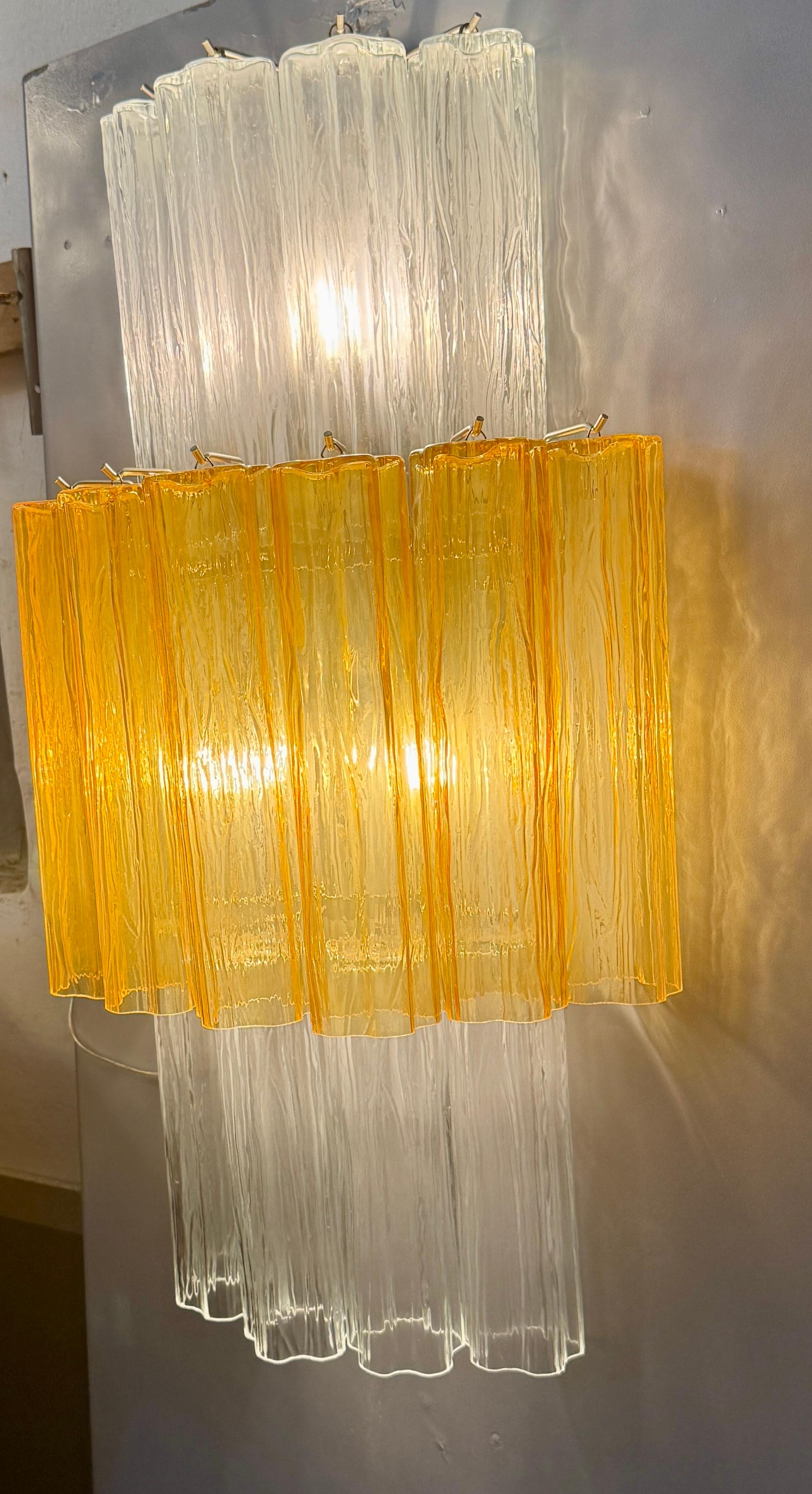 Coppia di grandi lampade da parete in vetro di Murano ambrato e trasparente  1990' in vendita 2
