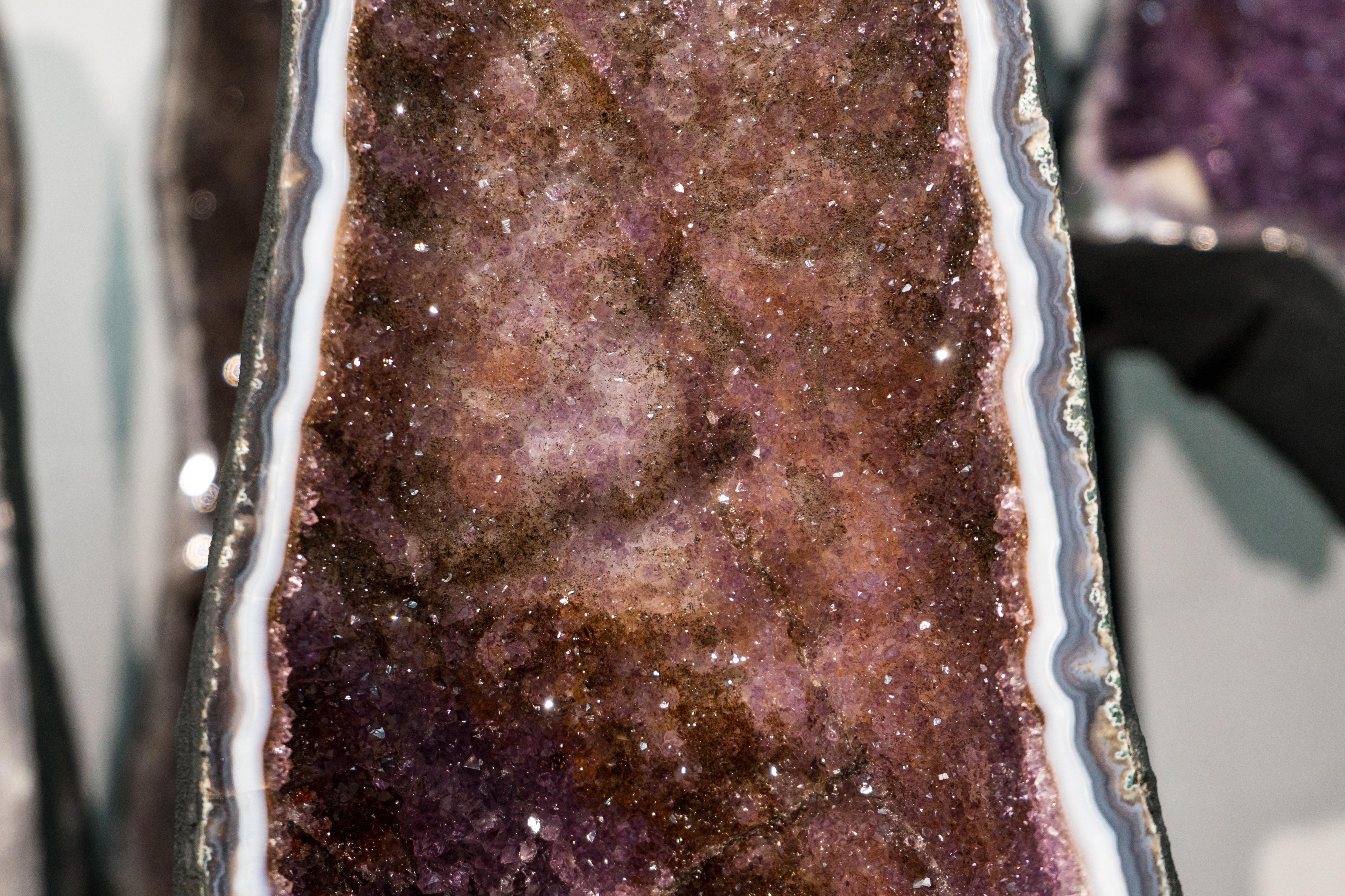 Paar große Amethyst-Kathedralen-Geode mit buntem Galaxy Druzy, Achatrahmen im Angebot 7