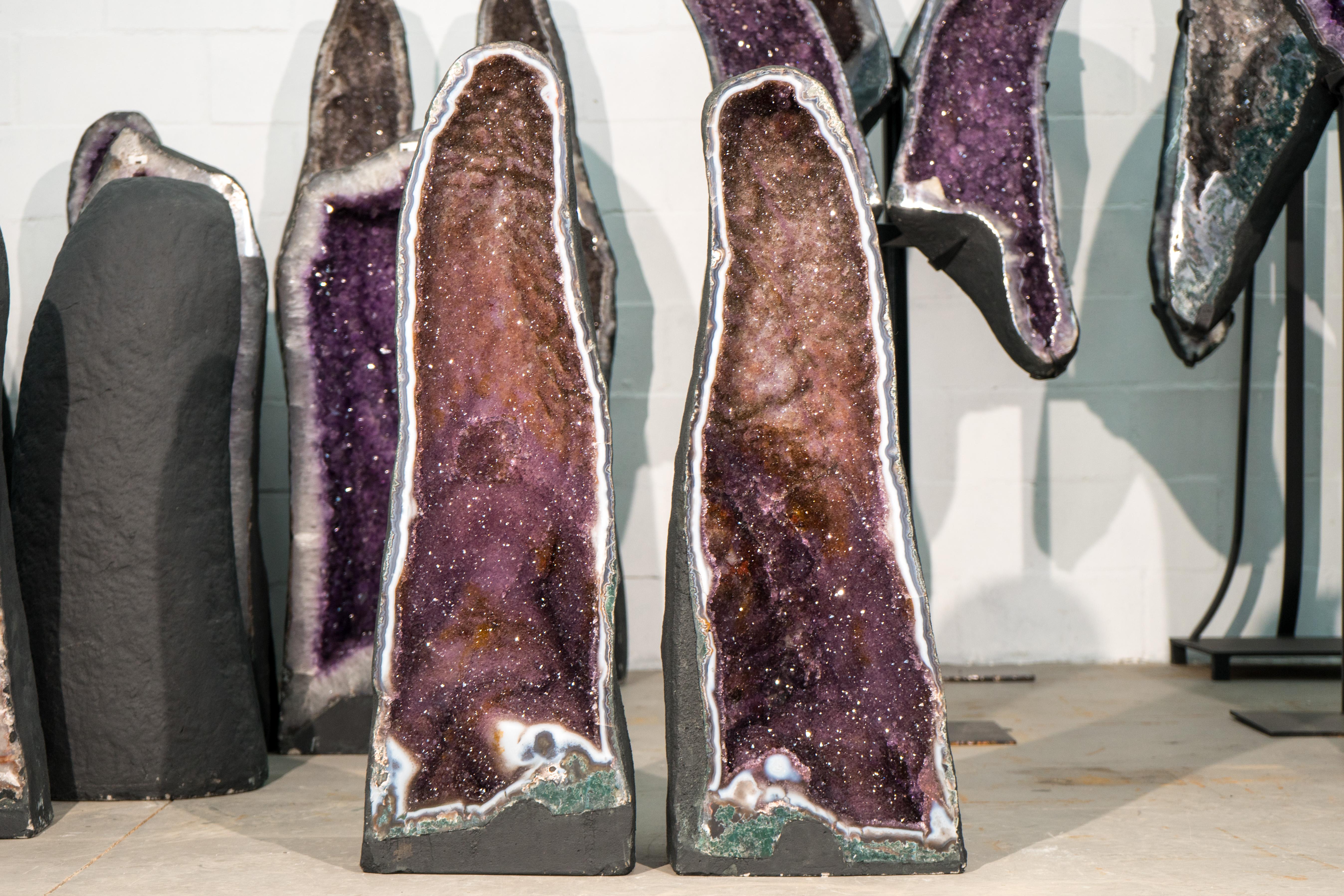 Paar große Amethyst-Kathedralen-Geode mit buntem Galaxy Druzy, Achatrahmen im Angebot 2