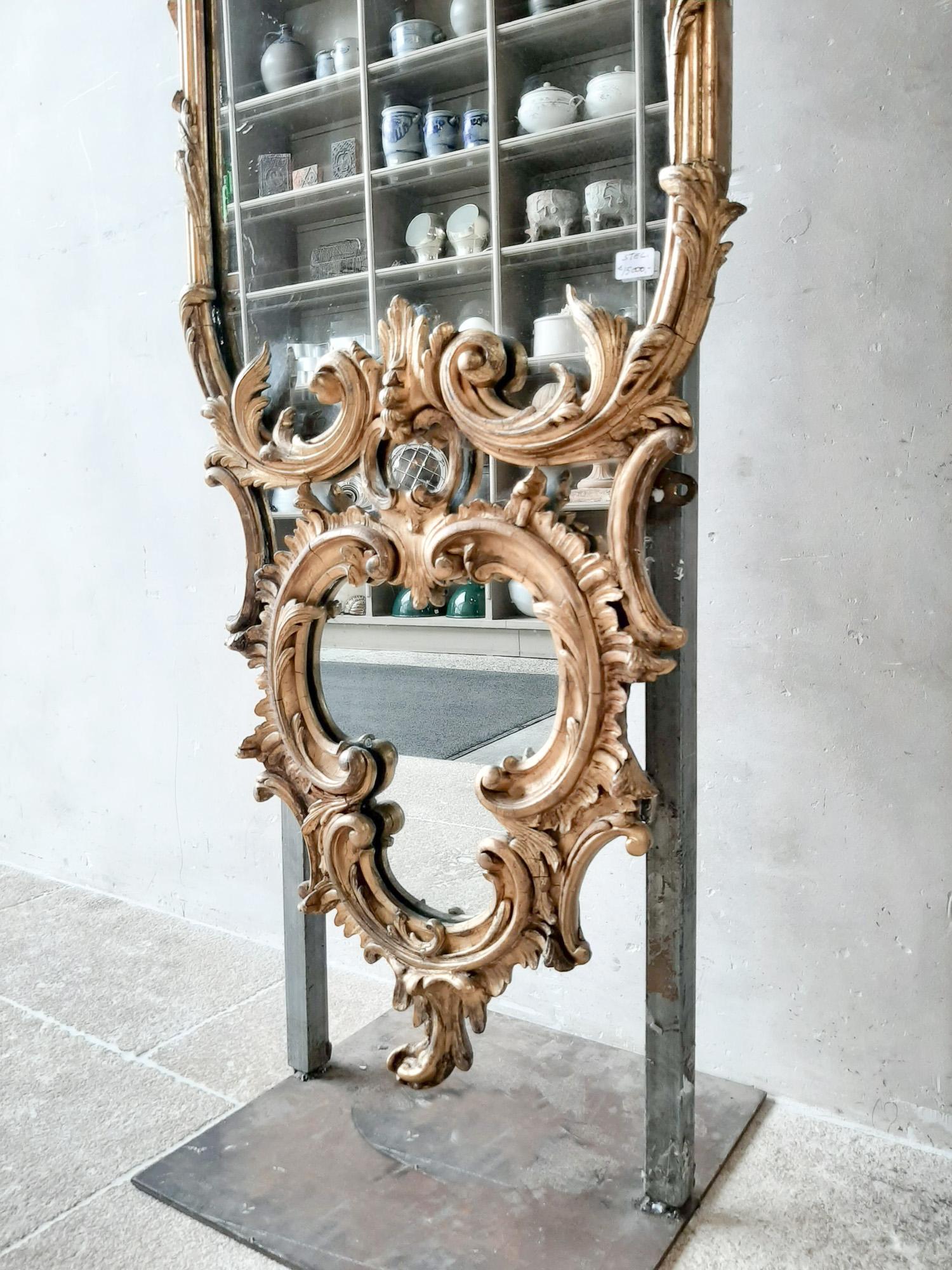Pair of Large and Richly Ornamented Antique French Gilt Pier Mirrors 5