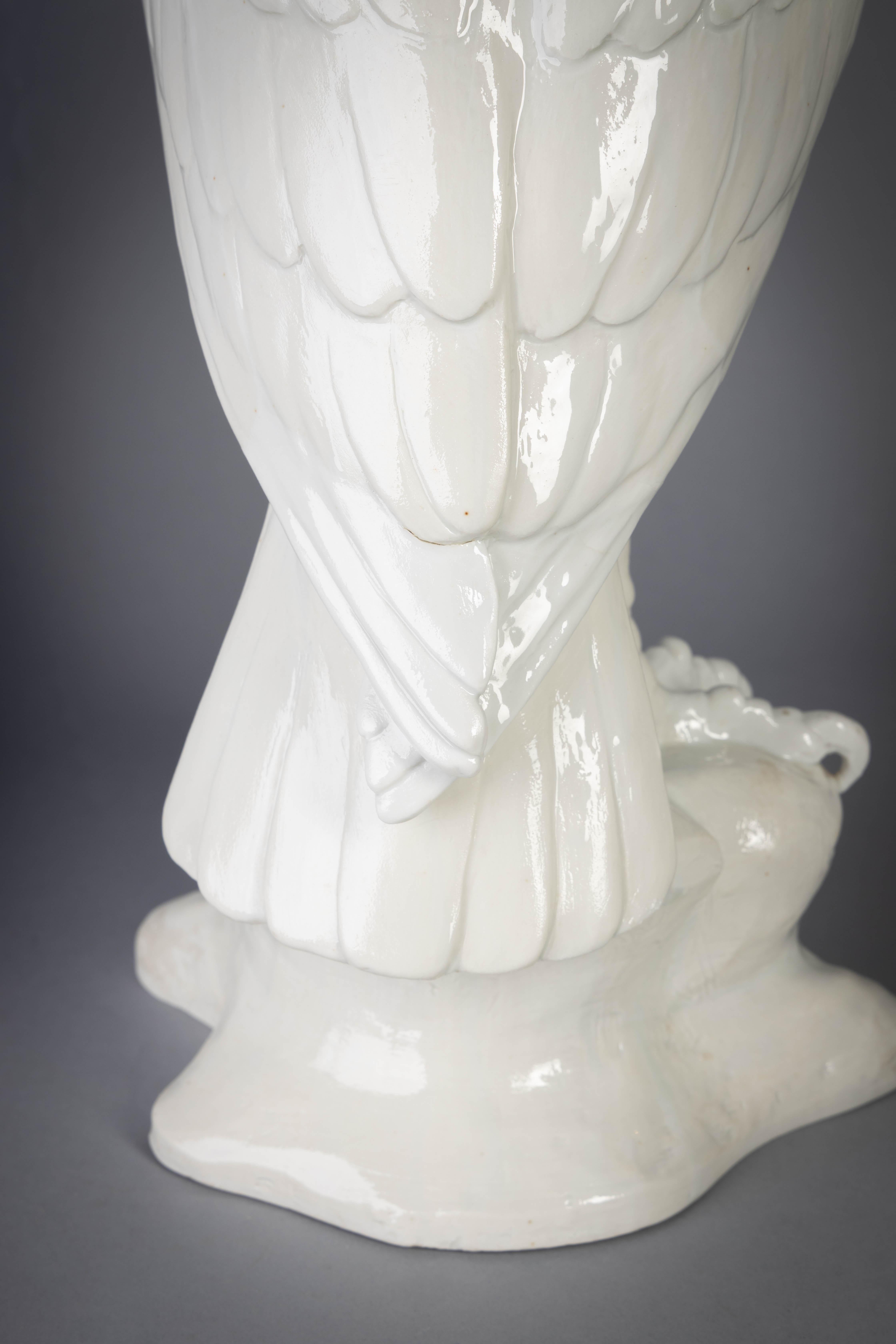 Pair of Large and Unusual Continental Porcelain Eagles, circa 1875 For Sale 2