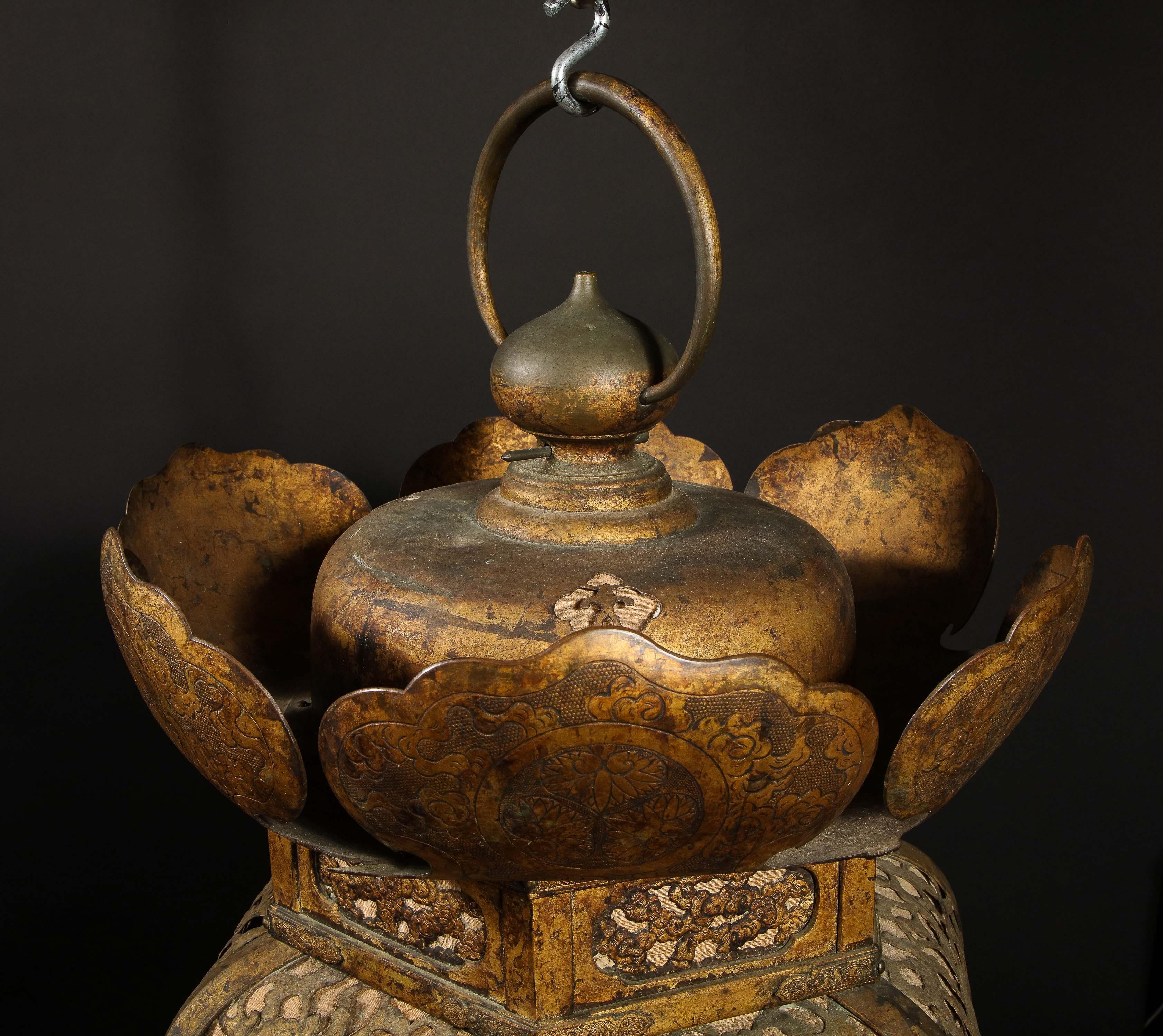 Pair of Large Antique Japanese Gilt Copper Lanterns For Sale 4