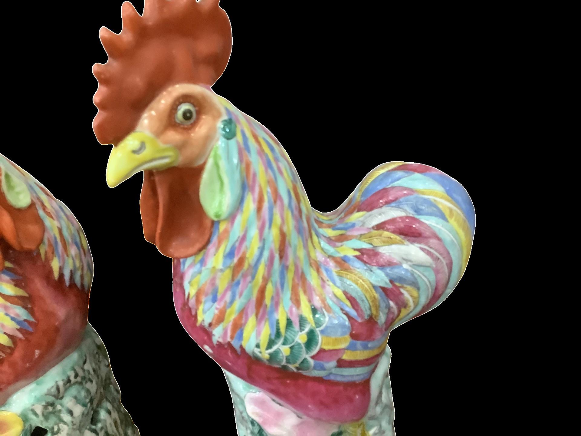 Pair of Large Antique Chinese Porcelain Roosters In Good Condition For Sale In Chapel Hill, NC