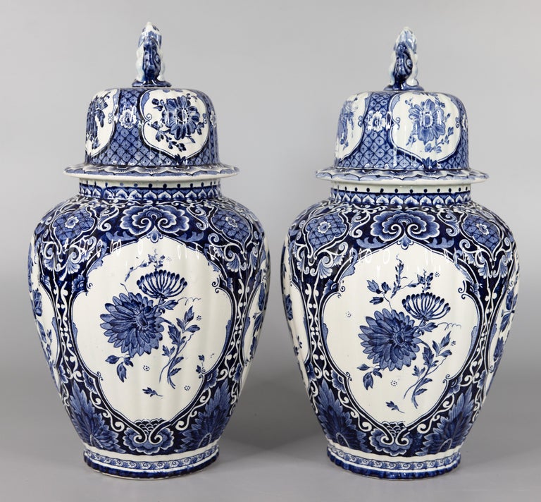 20th Century Pair of Large Antique Dutch Delft Lidded Ginger Jars Vases For Sale