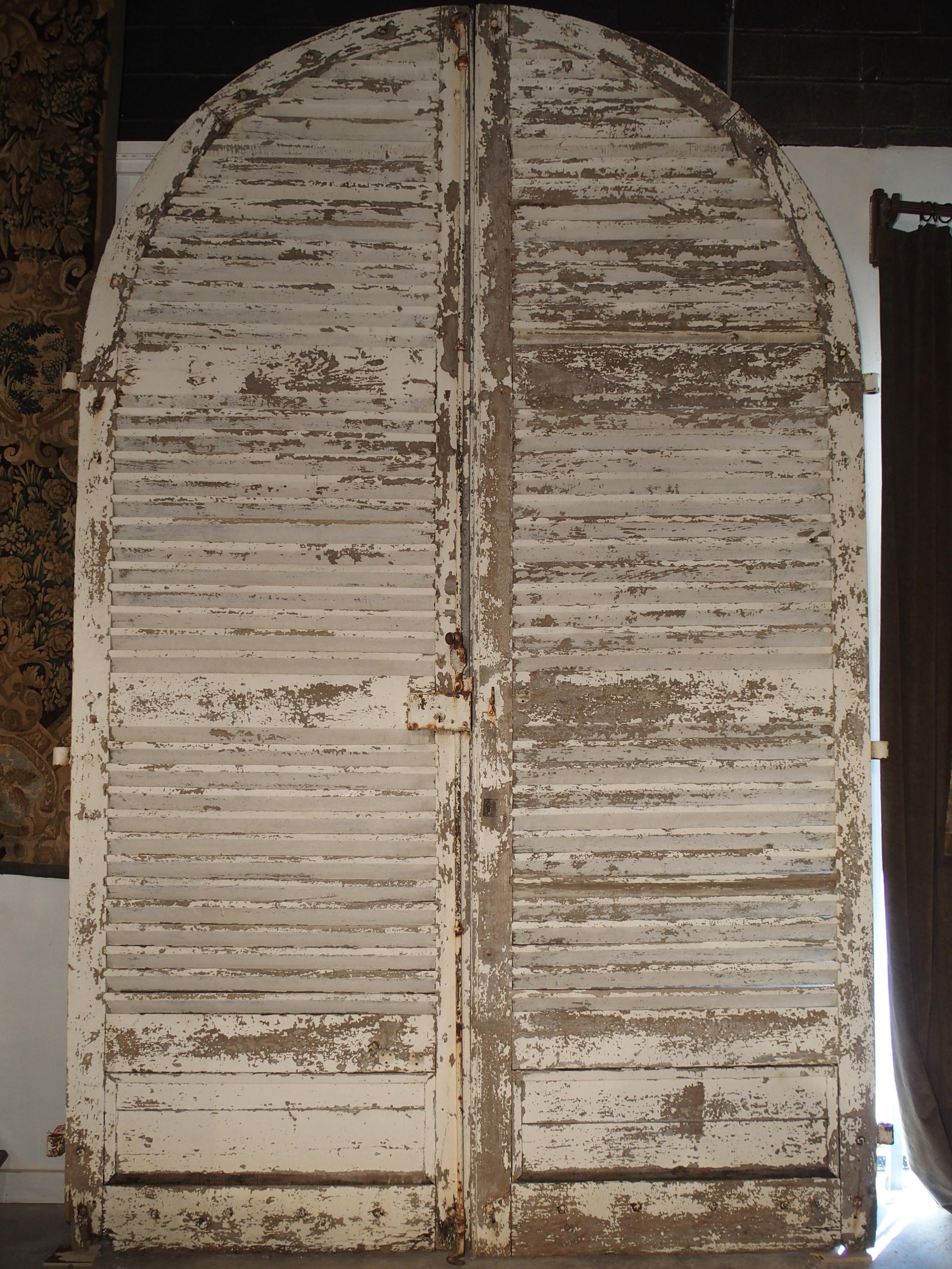 Pair of Large Antique French Door Shutters from a Chateau, 19th Century For Sale 4