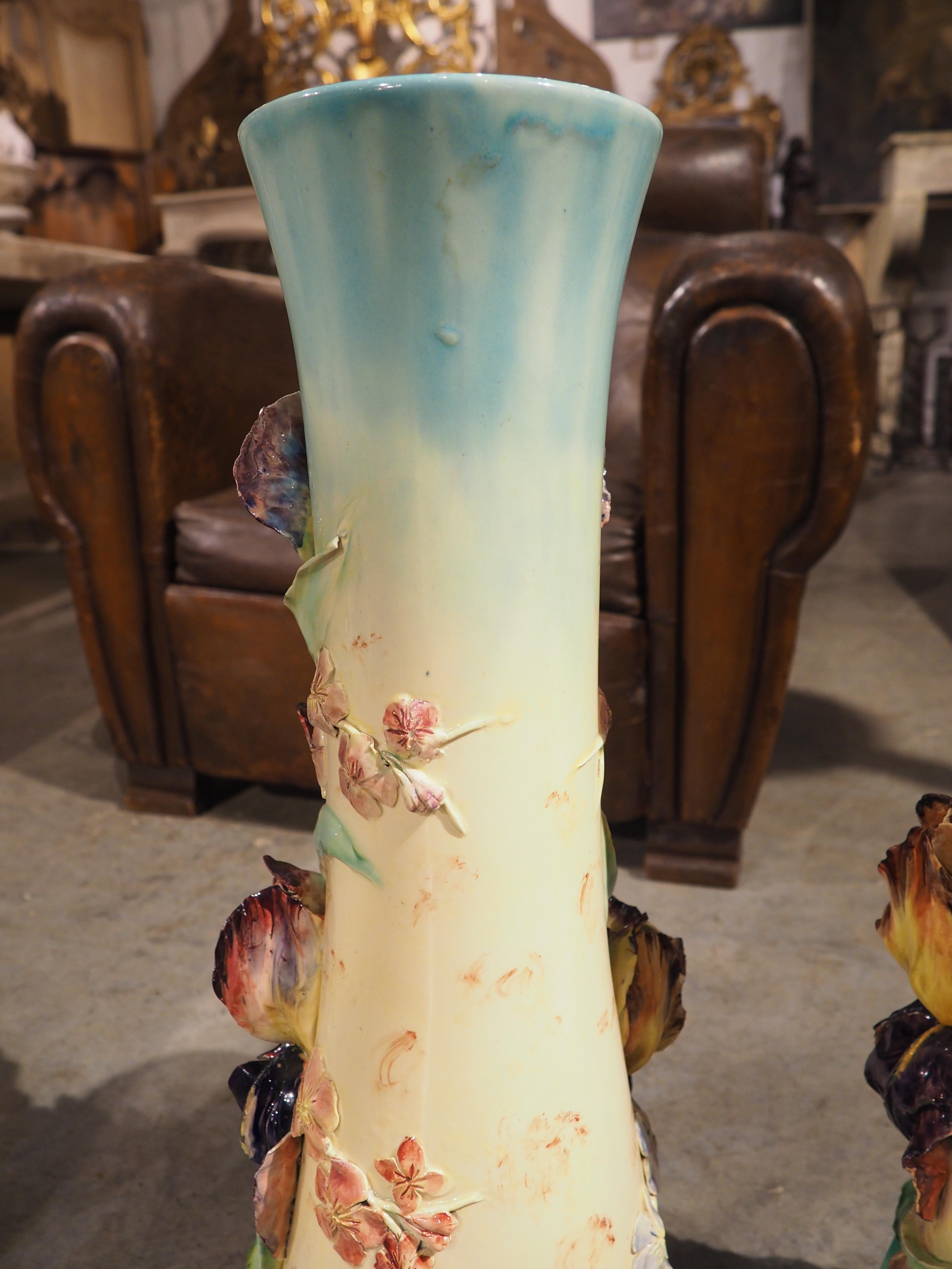 Paire de grands vases anciens à Barbotine de Longchamp, Circa 1890 8