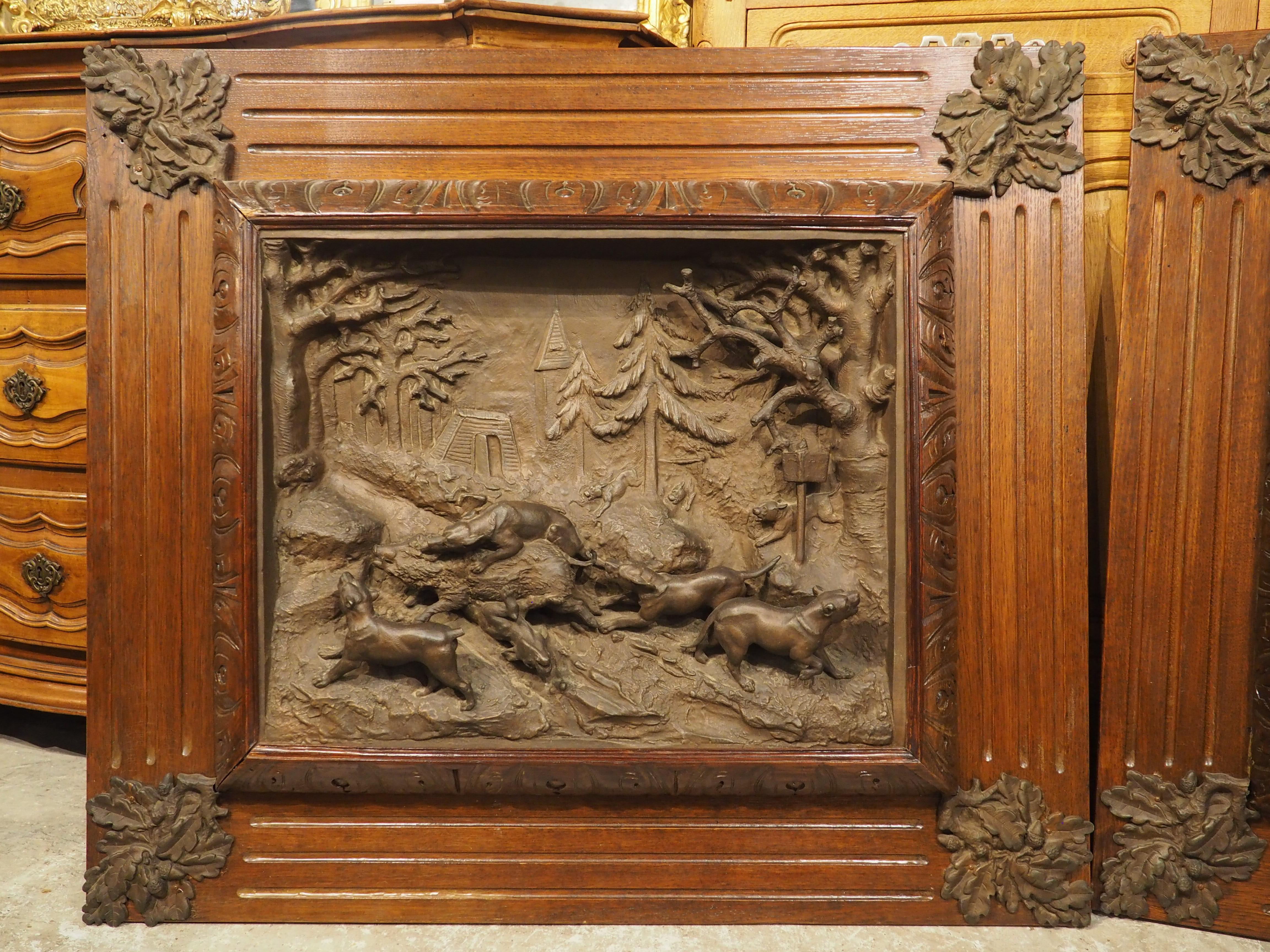Pareja de grandes placas de caza antiguas enmarcadas en roble francés, P. Lecourtier (1851-1925) en venta 10