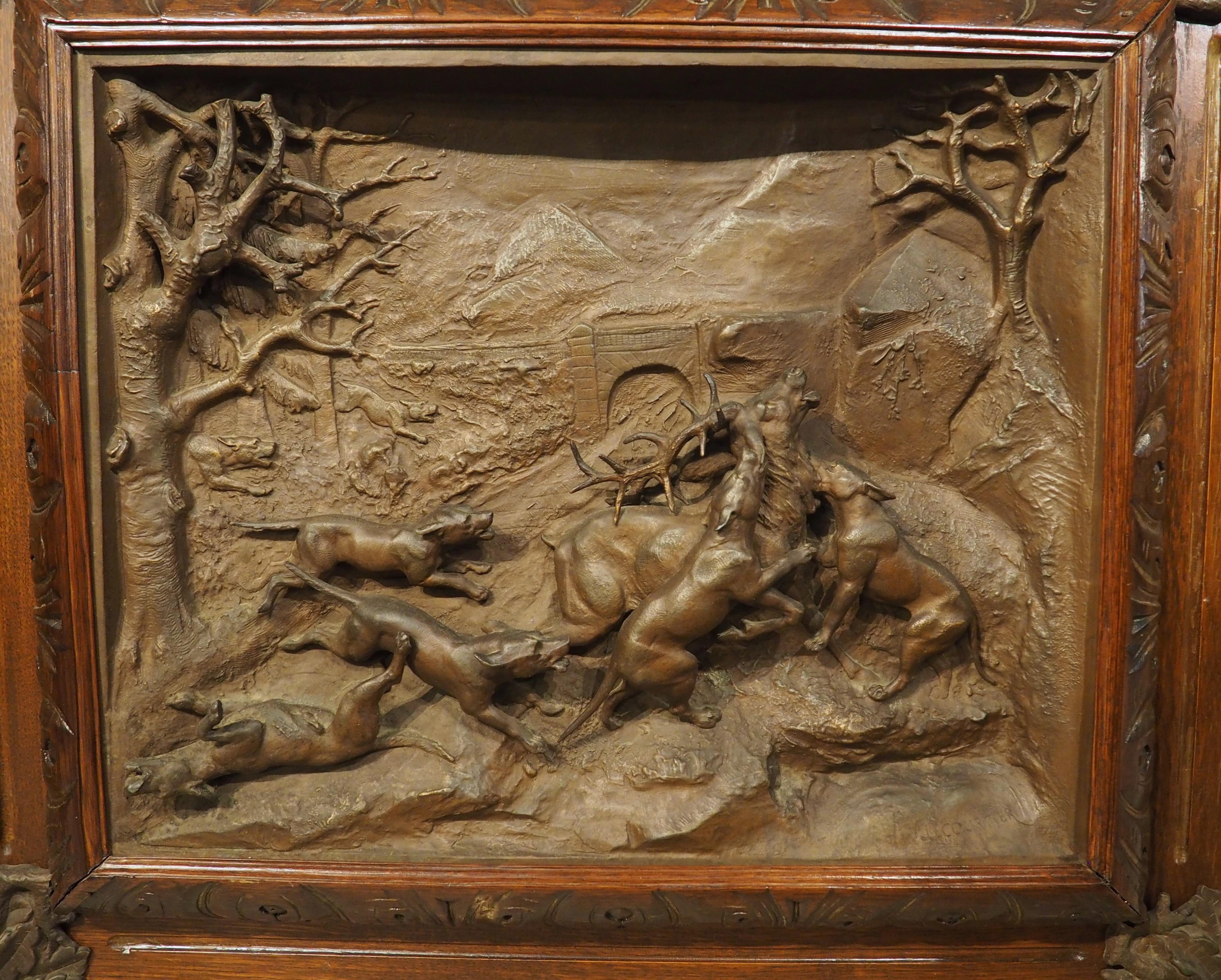 Pareja de grandes placas de caza antiguas enmarcadas en roble francés, P. Lecourtier (1851-1925) en venta 11