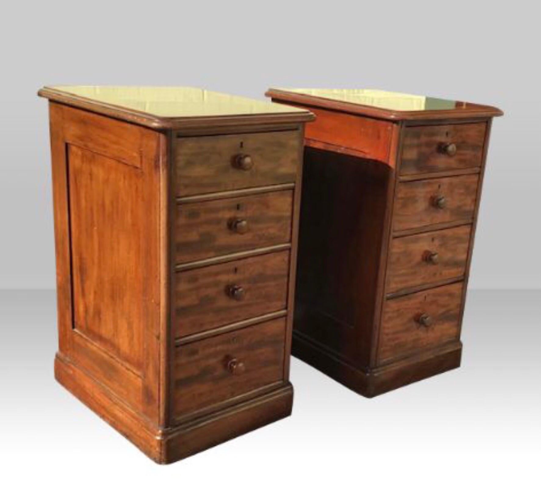 Pair of large antique mahogany bedside chests cabinets.
Circa 1880.
Measures: height 32 ins
width 18 ins
depth 22 ins
£1750.