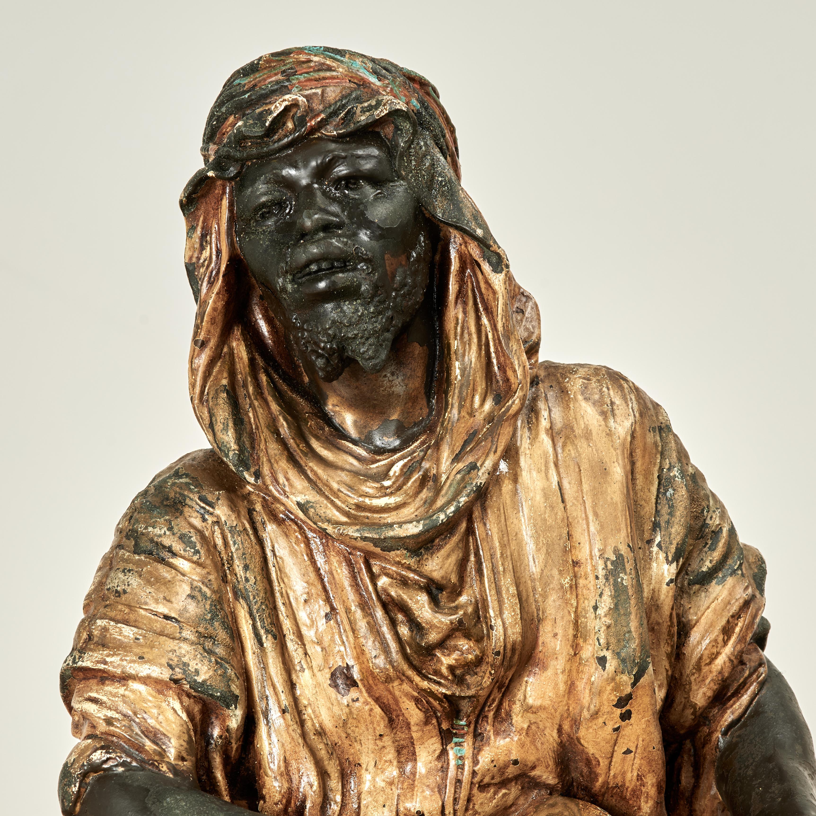 Paar große antike orientalische Bronzeskulpturen oder Statuen im Angebot 4