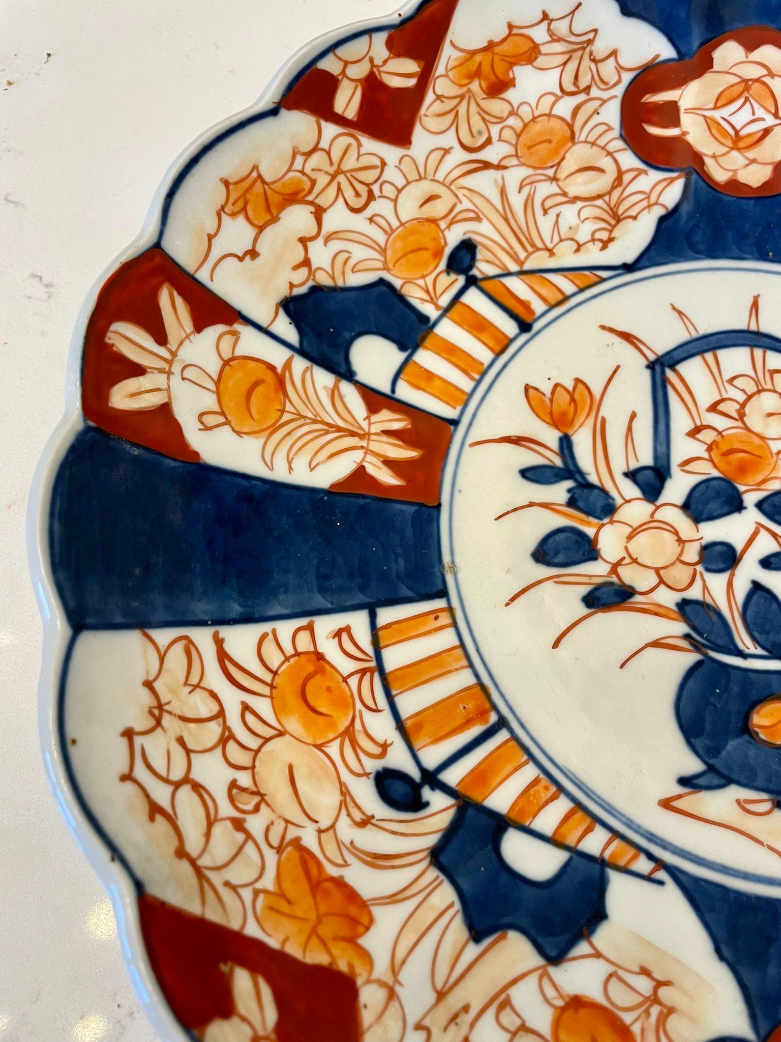 Pair of Large Antique Quality Imari Plates In Good Condition In Suffolk, GB
