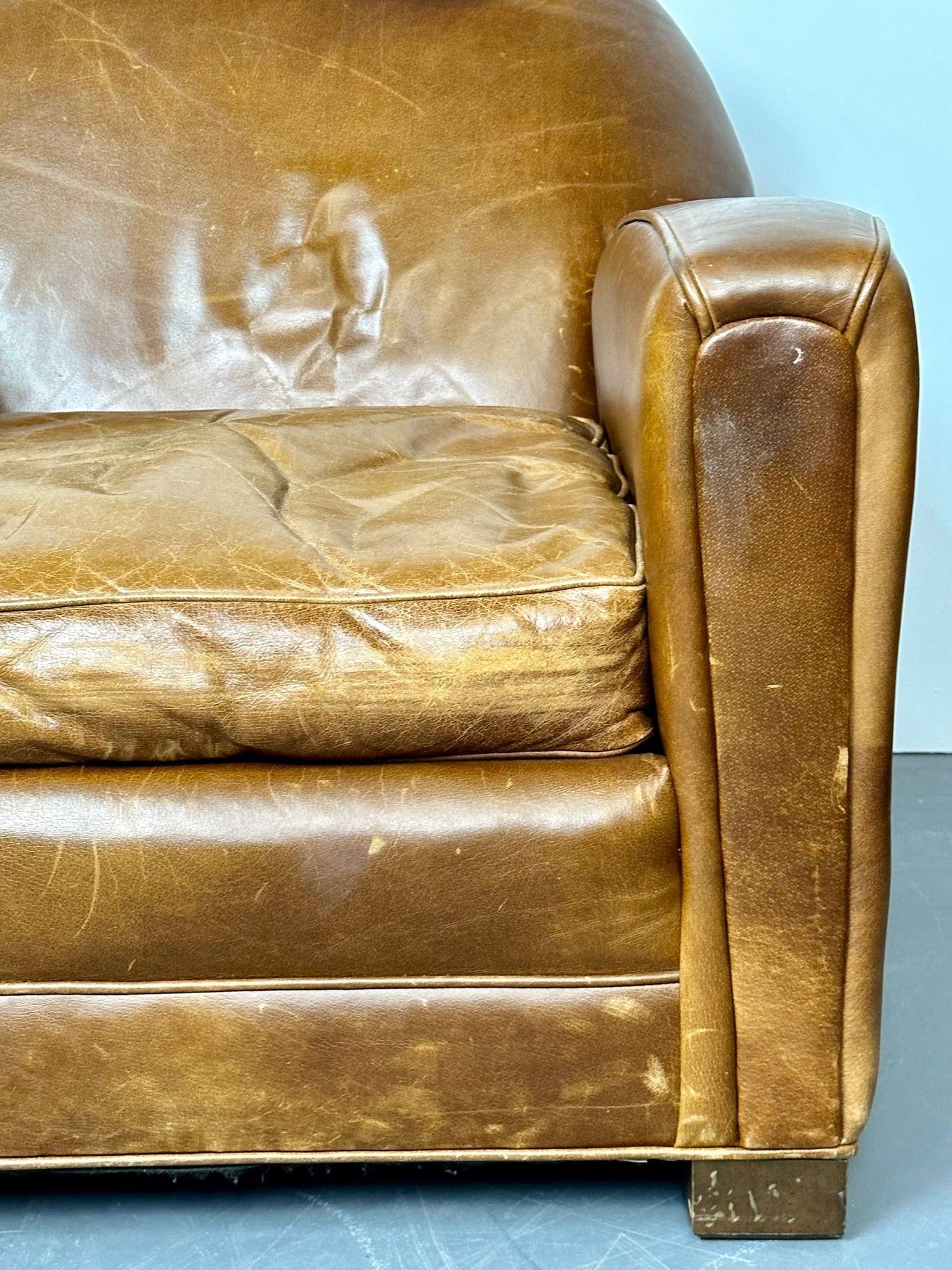 Paire de grands fauteuils club / fauteuils de salon français Art déco en cuir vieilli en vente 5