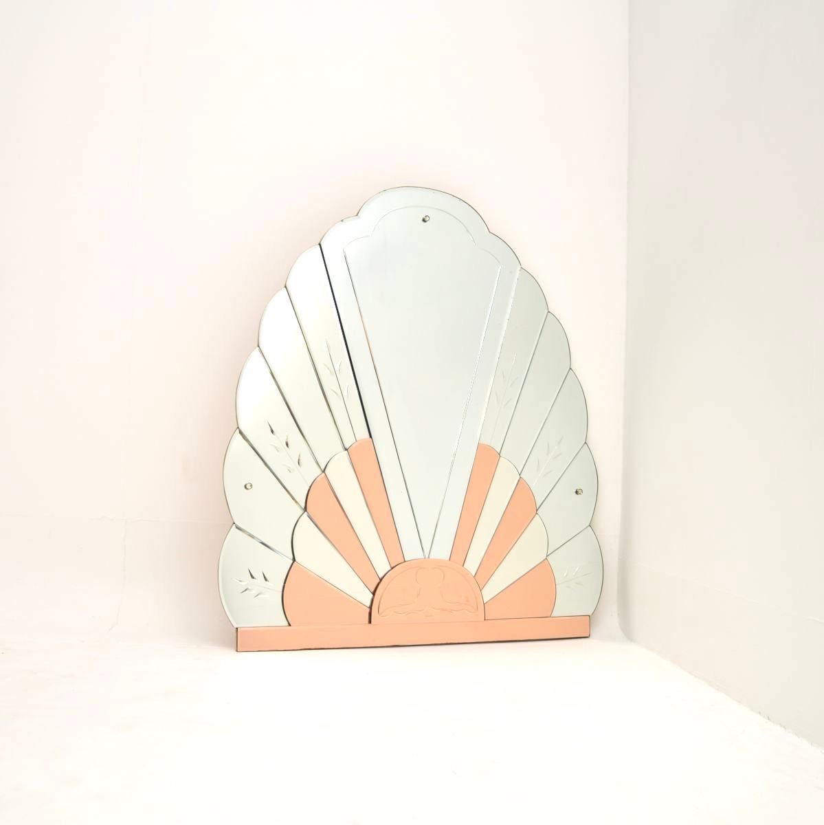 Britannico Coppia di grandi specchi d'epoca in stile Deco Mirror in vendita