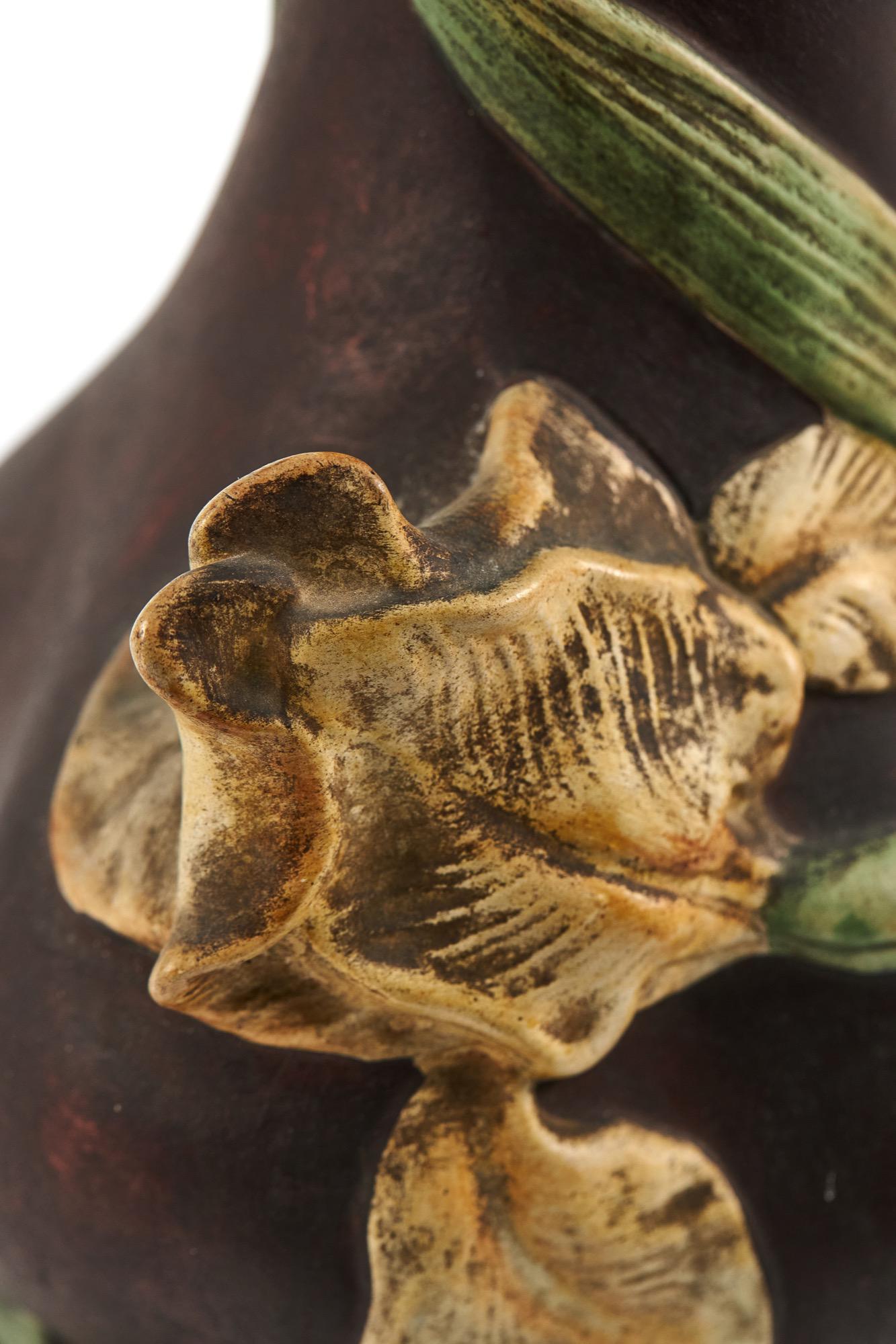 Pareja De Grandes Ewers De Cerámica Austriaca Art Nouveau siglo XX en venta
