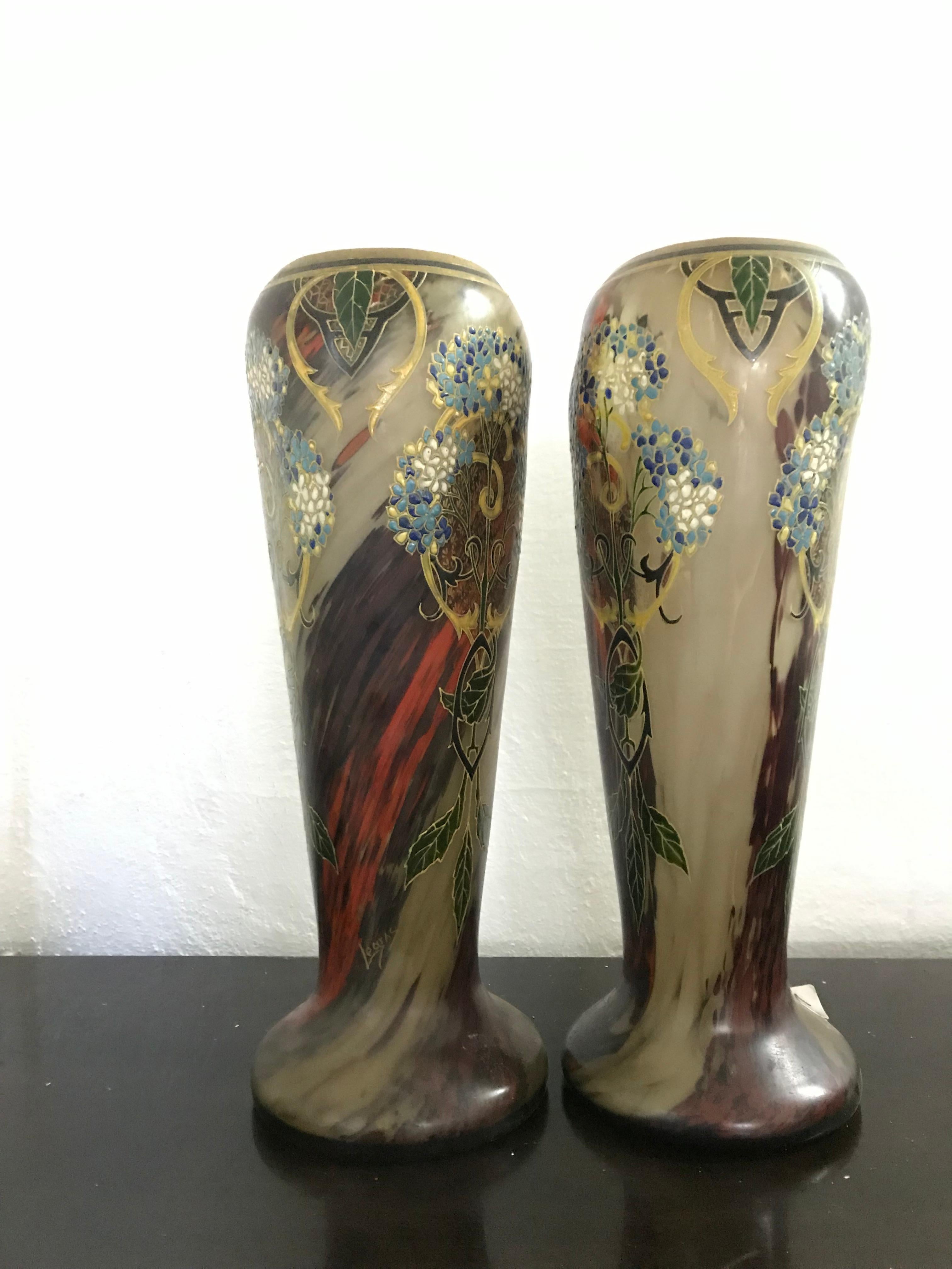 Français Paire de grands vases Art Nouveau en verre soufflé et émail de Legras, France en vente