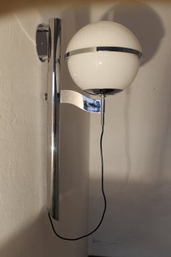 Pareja de grandes lámparas de pared Artemide "Pusicona" de Micolitti, Italia Años 70