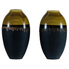 Paire de grands vases en céramique artisanale avec finition de glaçure Olive-Taupe et Black Drip