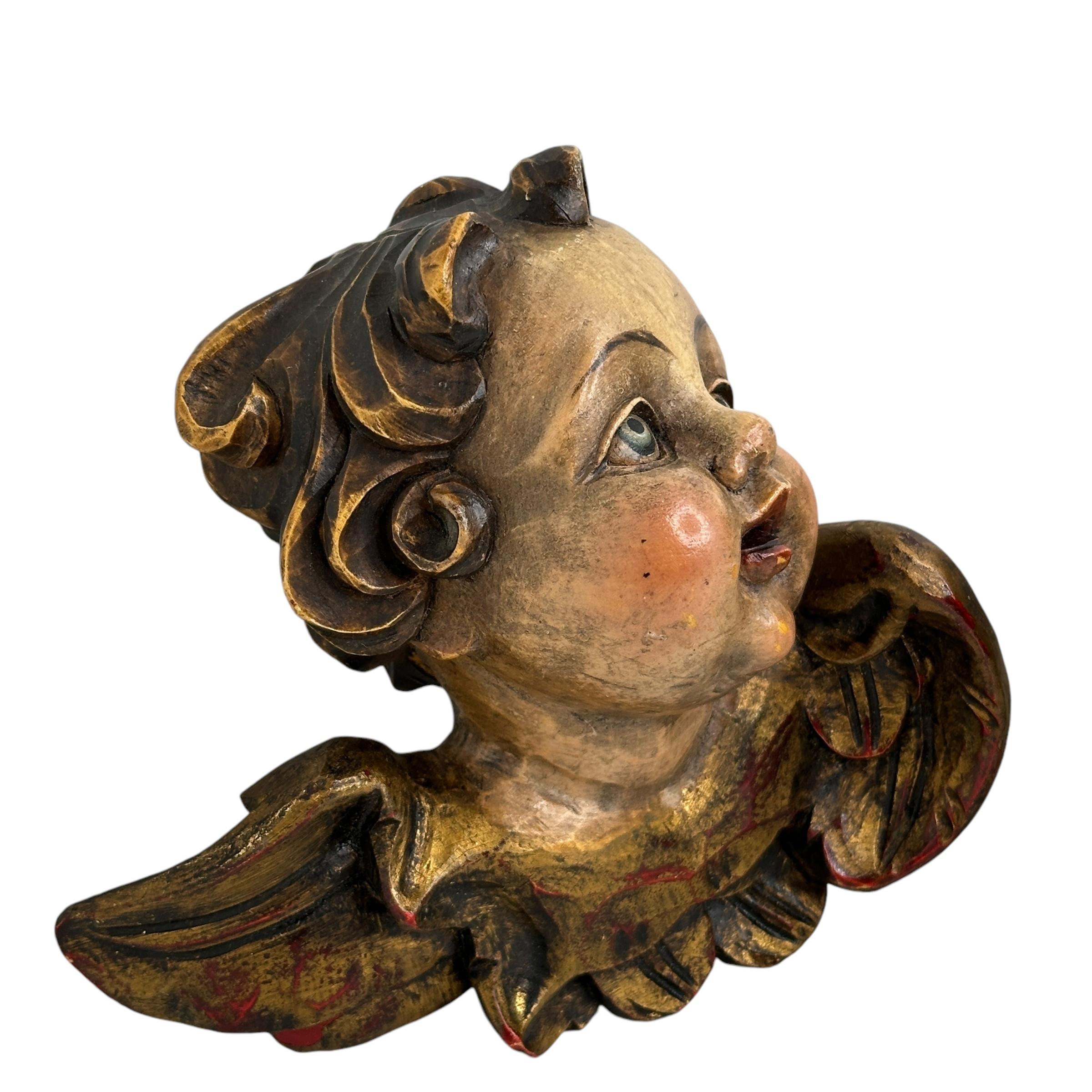 Pareja de cabezas de ángeles talladas en madera, Italia antigua, 1900 Italiano en venta
