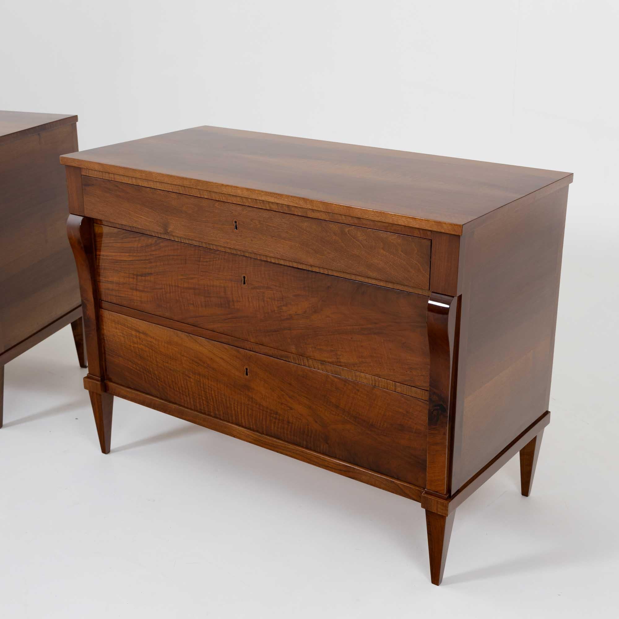 Pair of large Biedermeier Chests of Drawers, Italy 19th Century For Sale 3