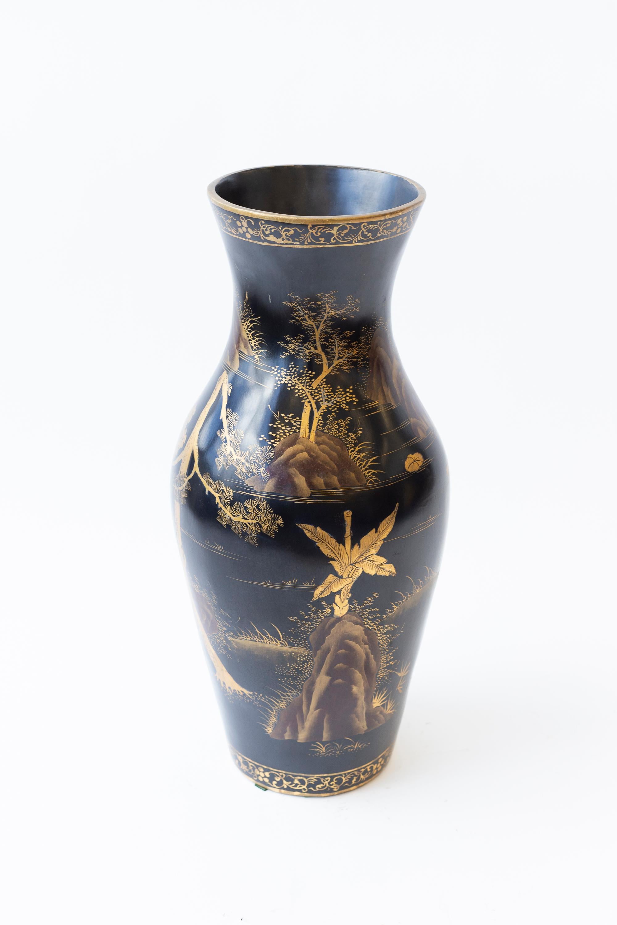 Cineserie Coppia di grandi vasi neri e dorati in stile cineseria in vendita