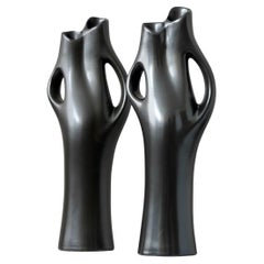 Paire de grands vases en manganèse noir par Lillemor Mannerheim, Gefle, Suède, années 1950